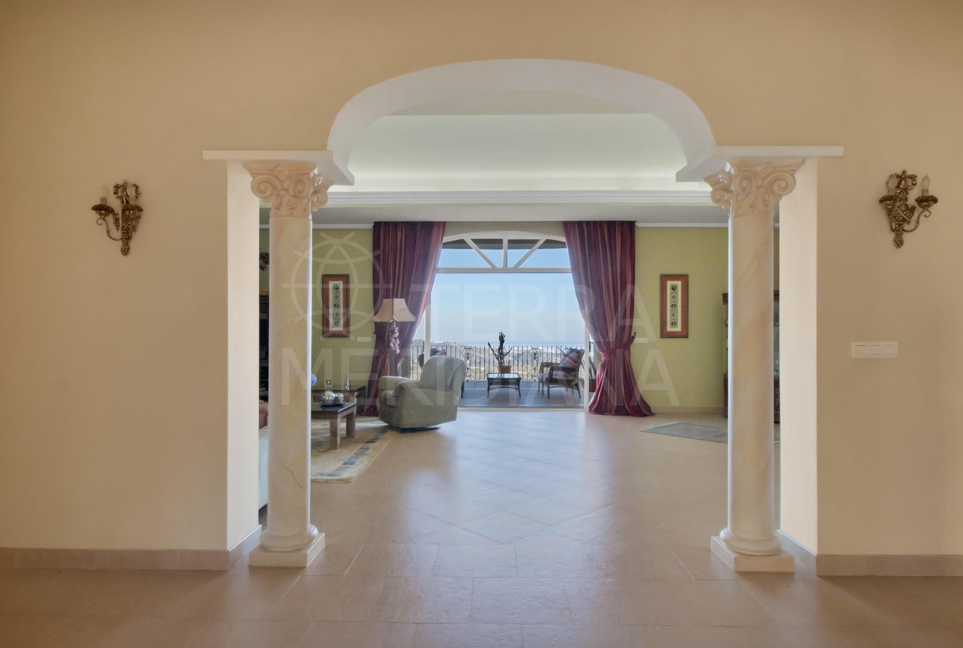 Villa in Estepona