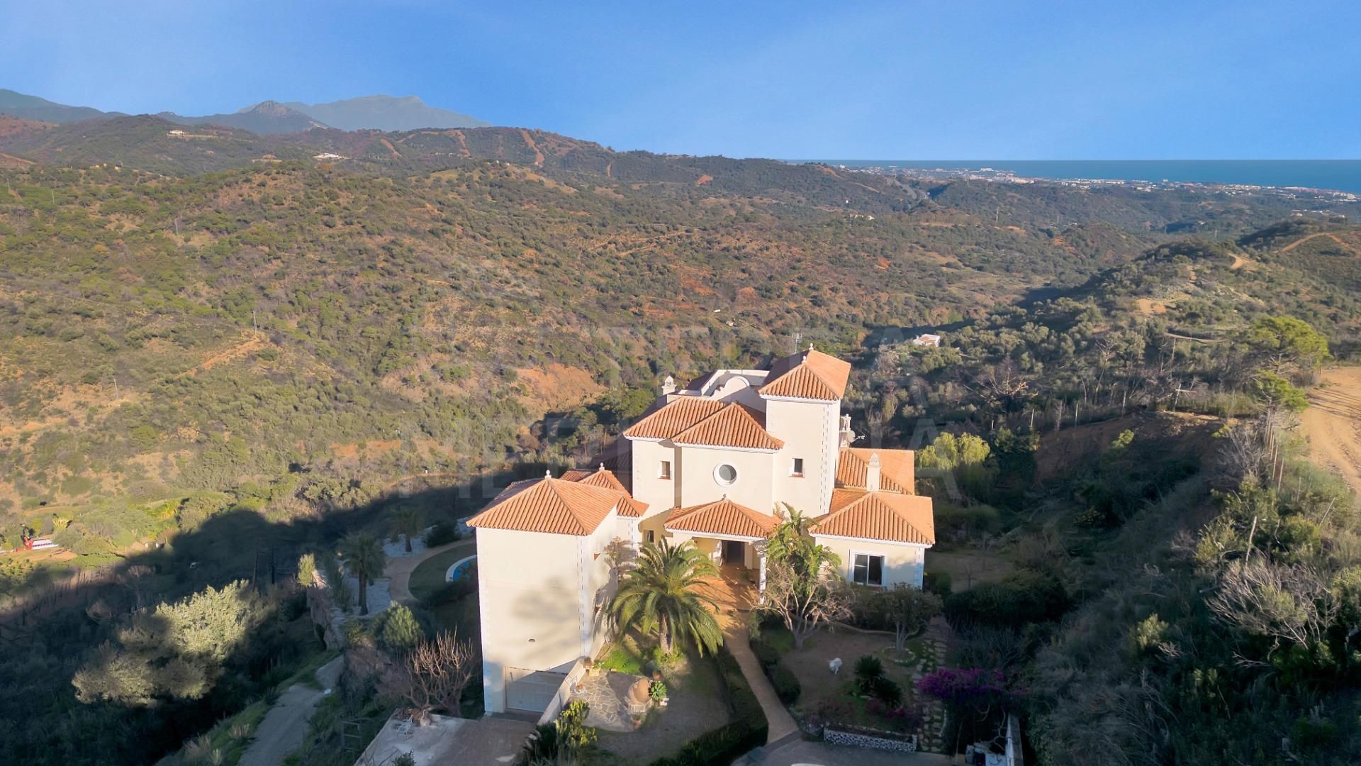 Villa in Estepona