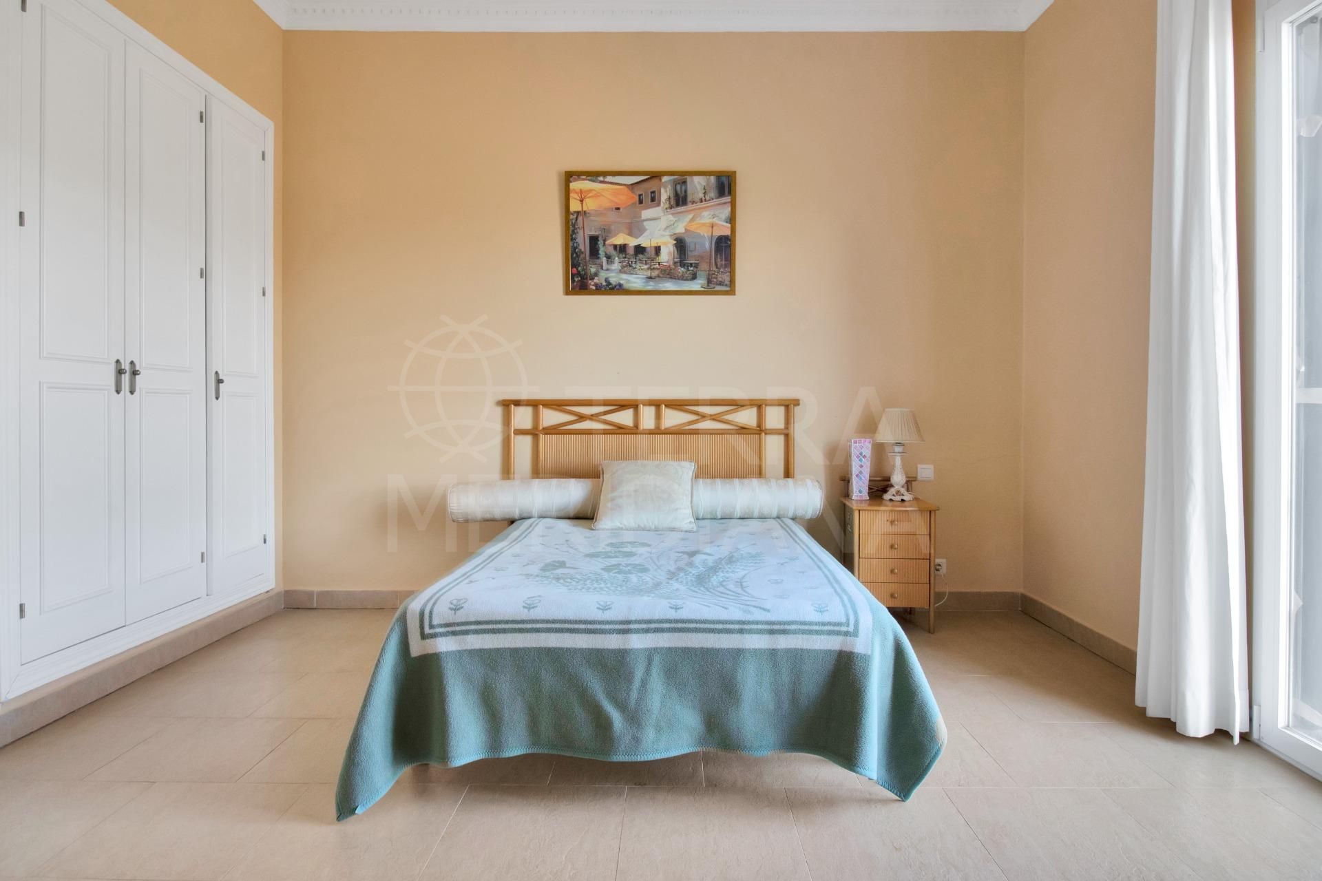 Villa in Estepona