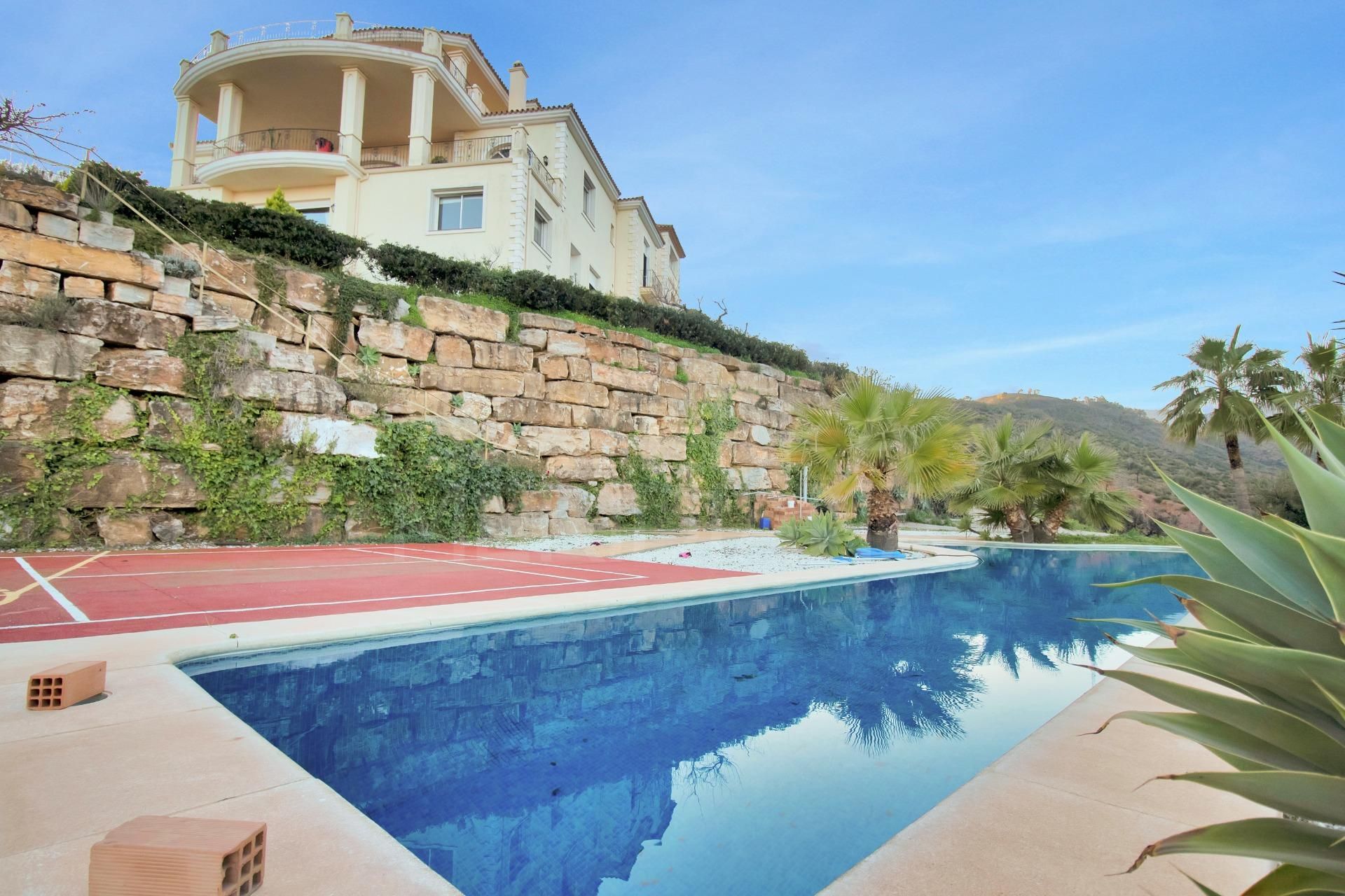 Villa in Estepona