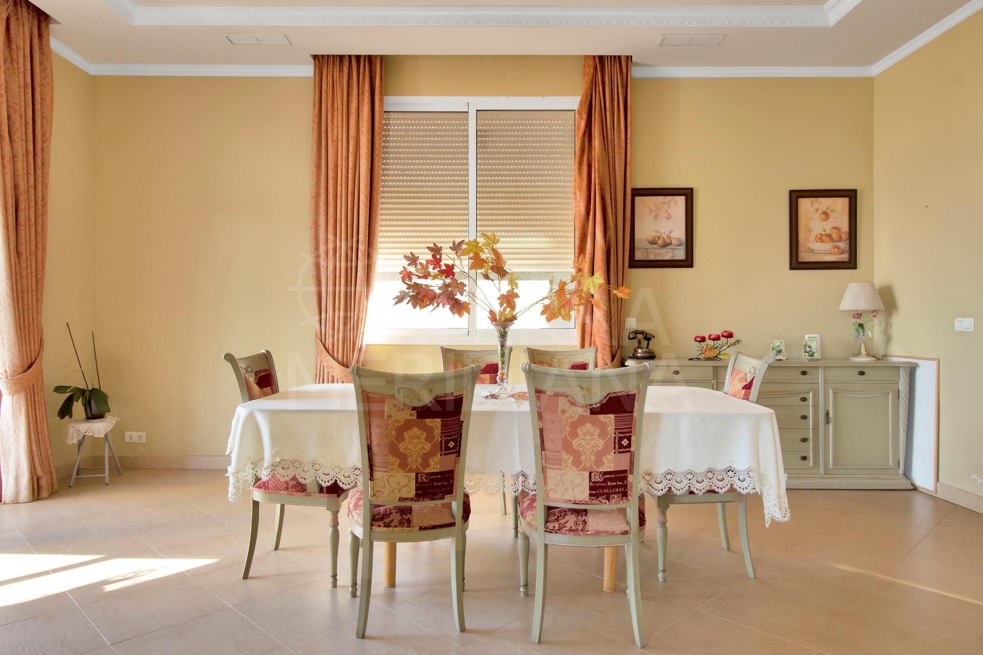 Villa in Estepona