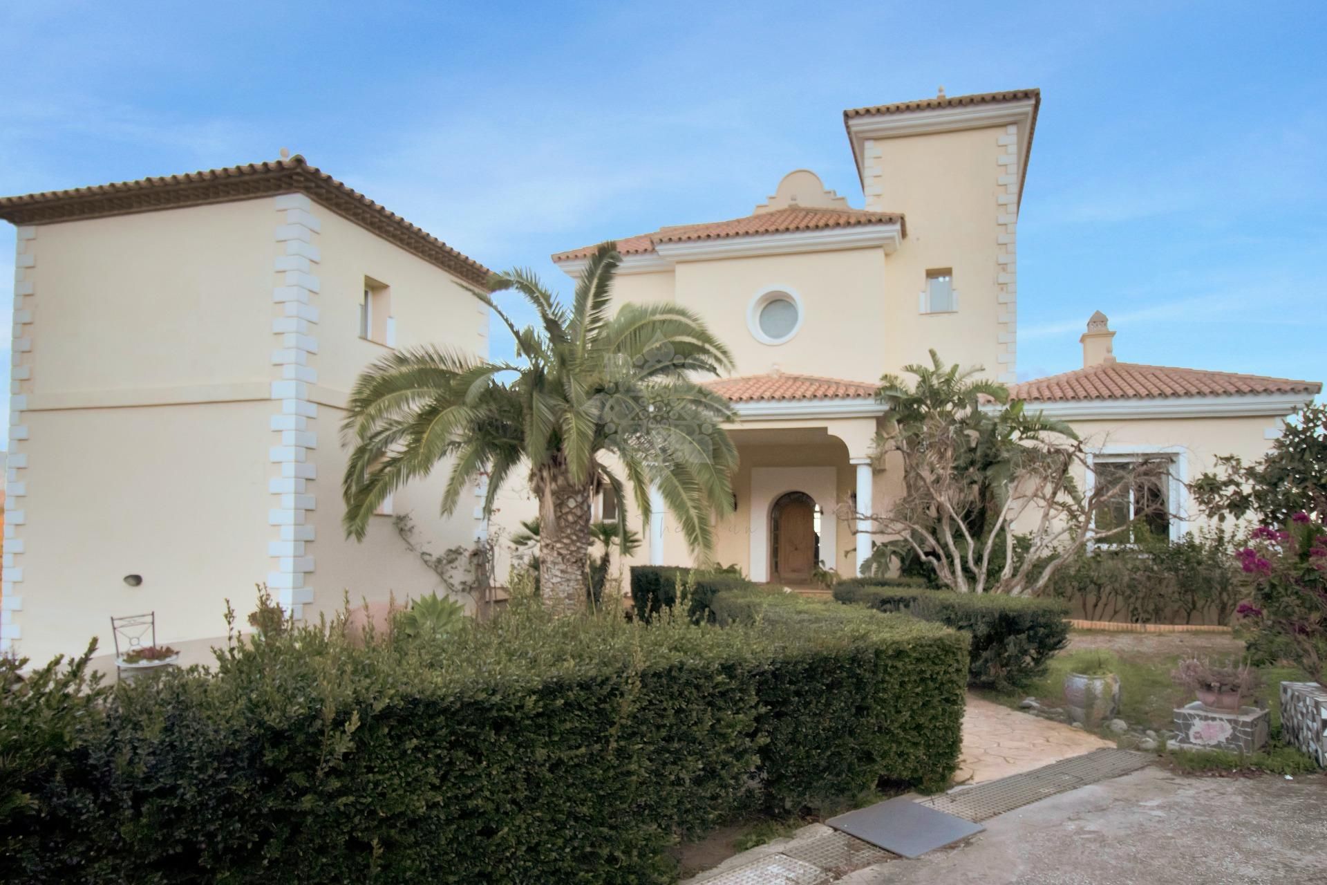 Villa in Estepona