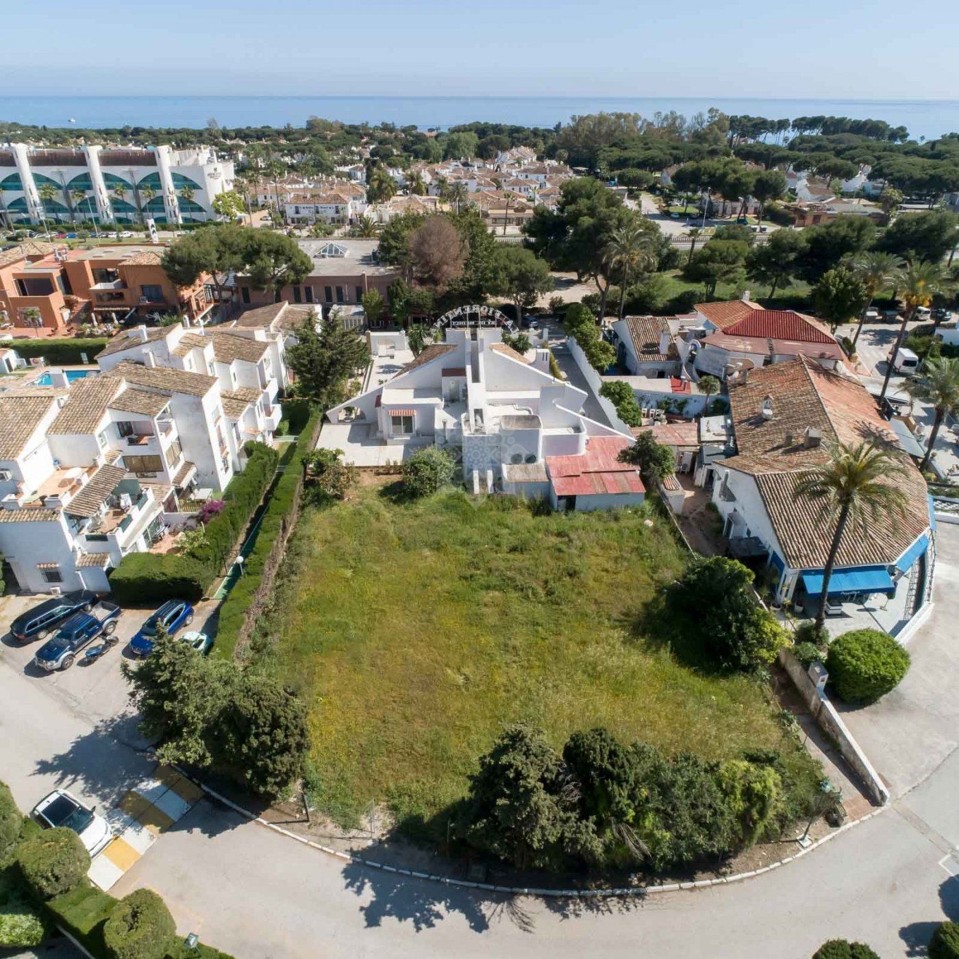 Biznes w El Pilar, Estepona