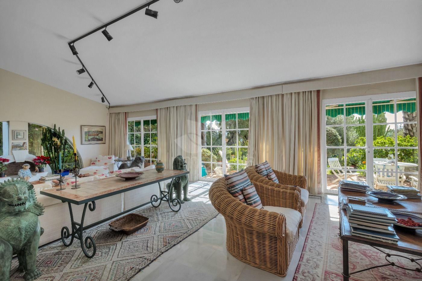 Villa in Atalaya Golf, Estepona