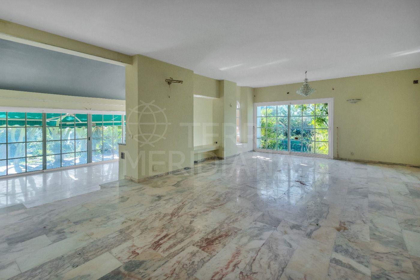 Villa in Atalaya Golf, Estepona