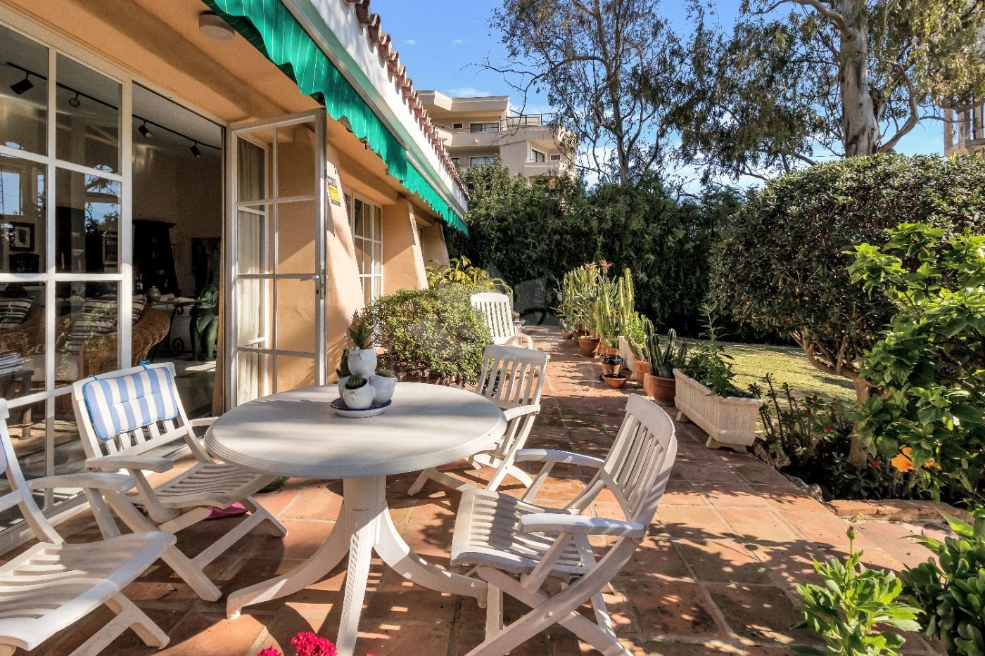 Villa in Atalaya Golf, Estepona