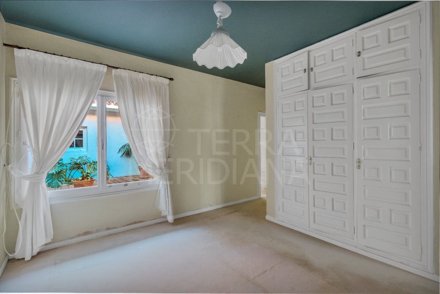 Villa in Atalaya Golf, Estepona