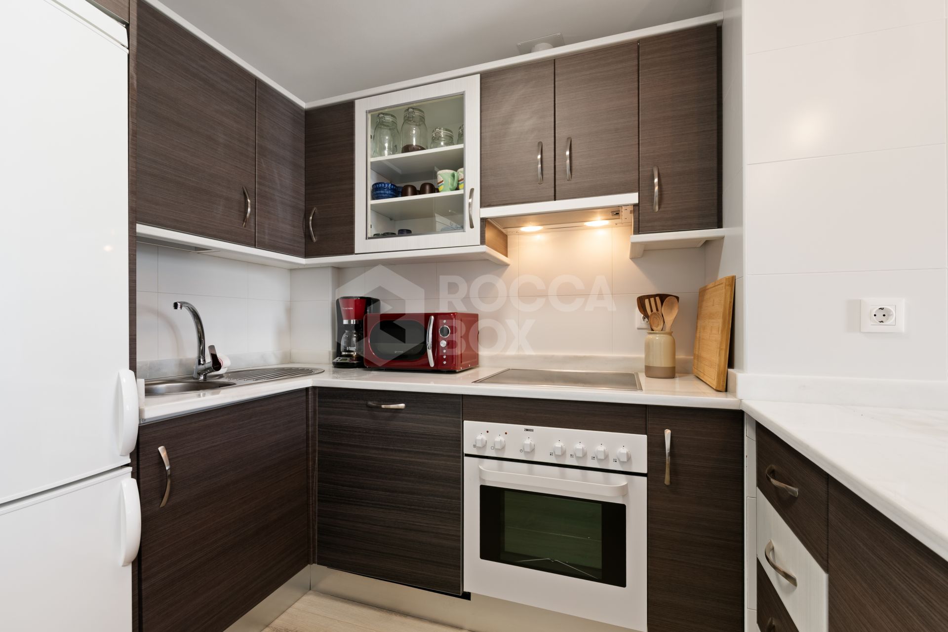 Elegant Two-Bedroom Apartment in Manilva