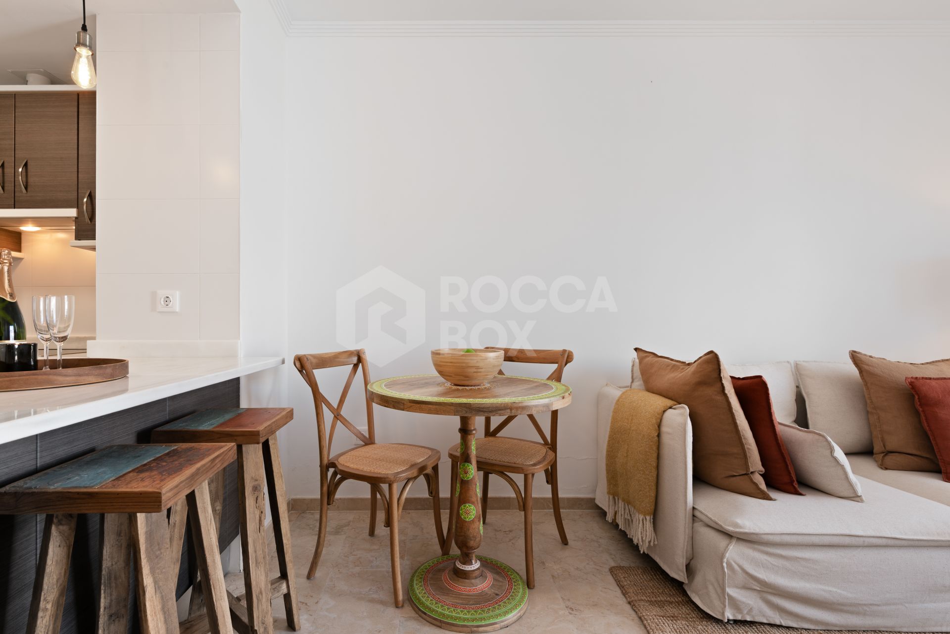 Elegant Two-Bedroom Apartment in Manilva