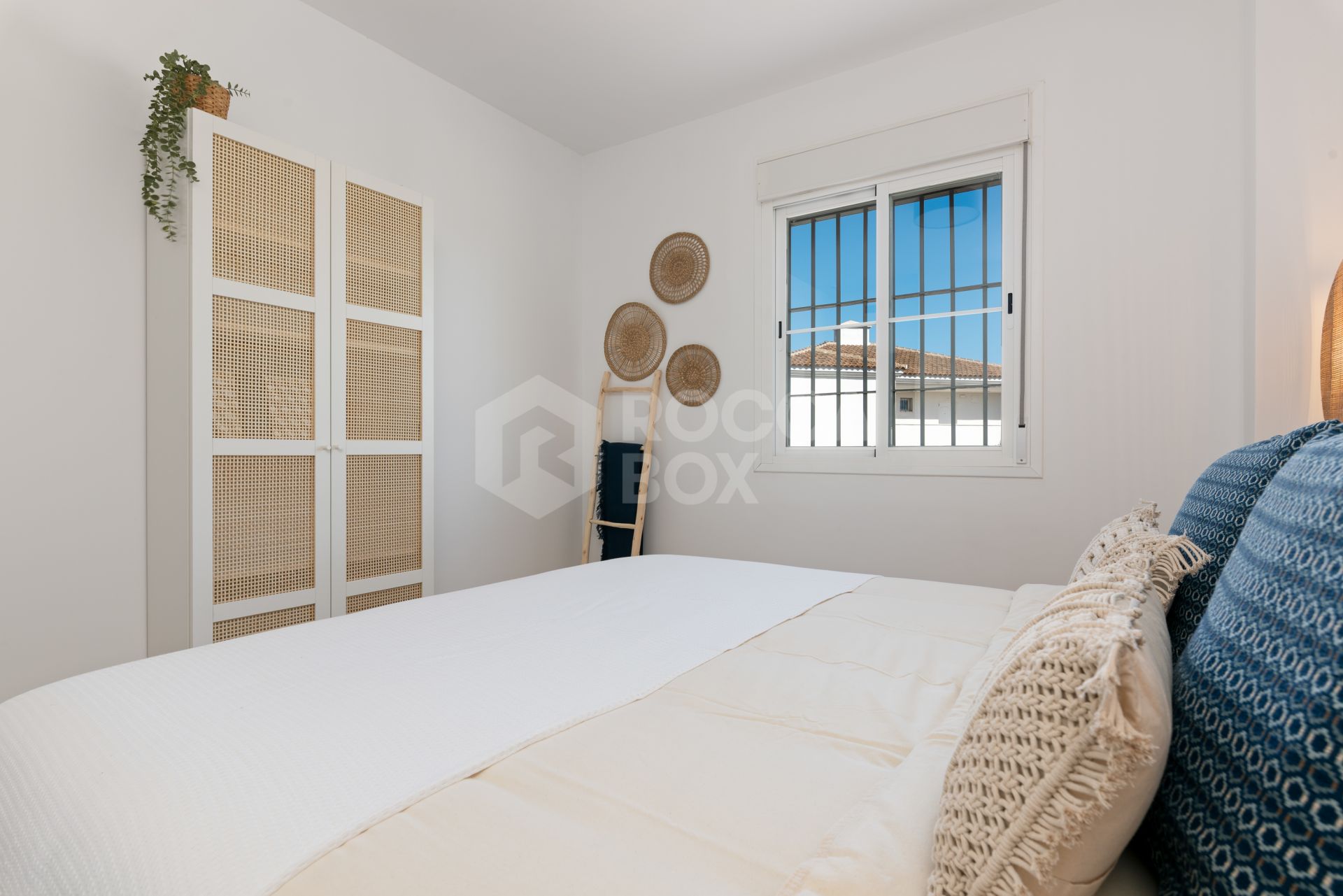 Elegant Two-Bedroom Apartment in Manilva