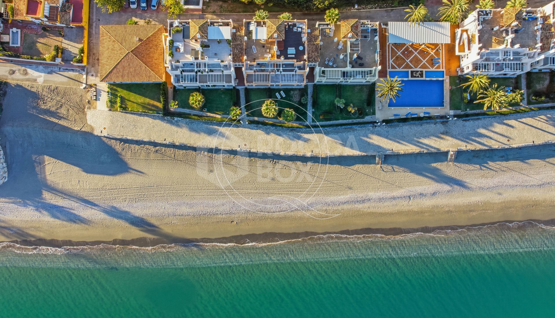 Ground Floor Apartment for sale in Playa del Moral, Estepona West