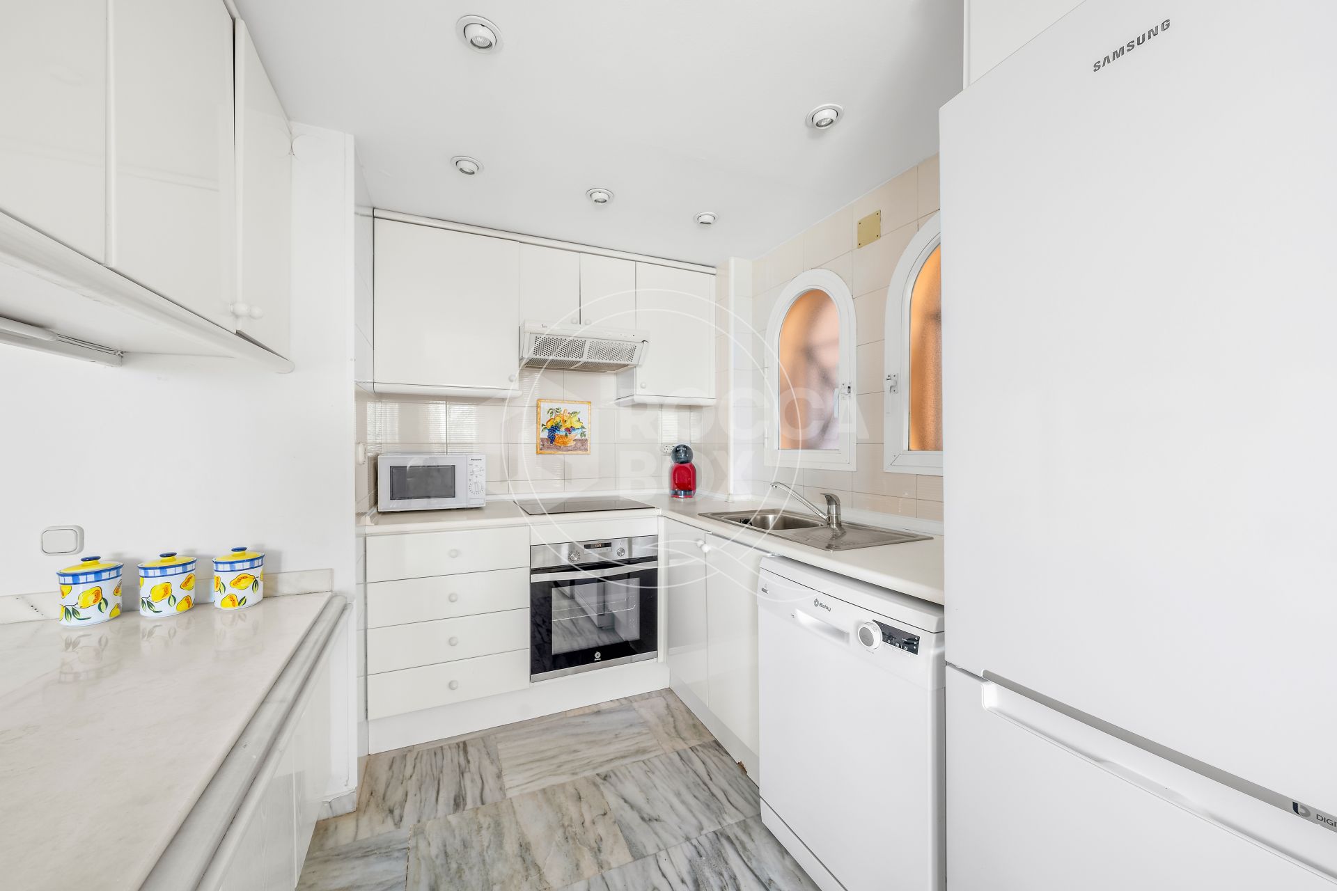 Ground Floor Apartment for sale in Playa del Moral, Estepona West