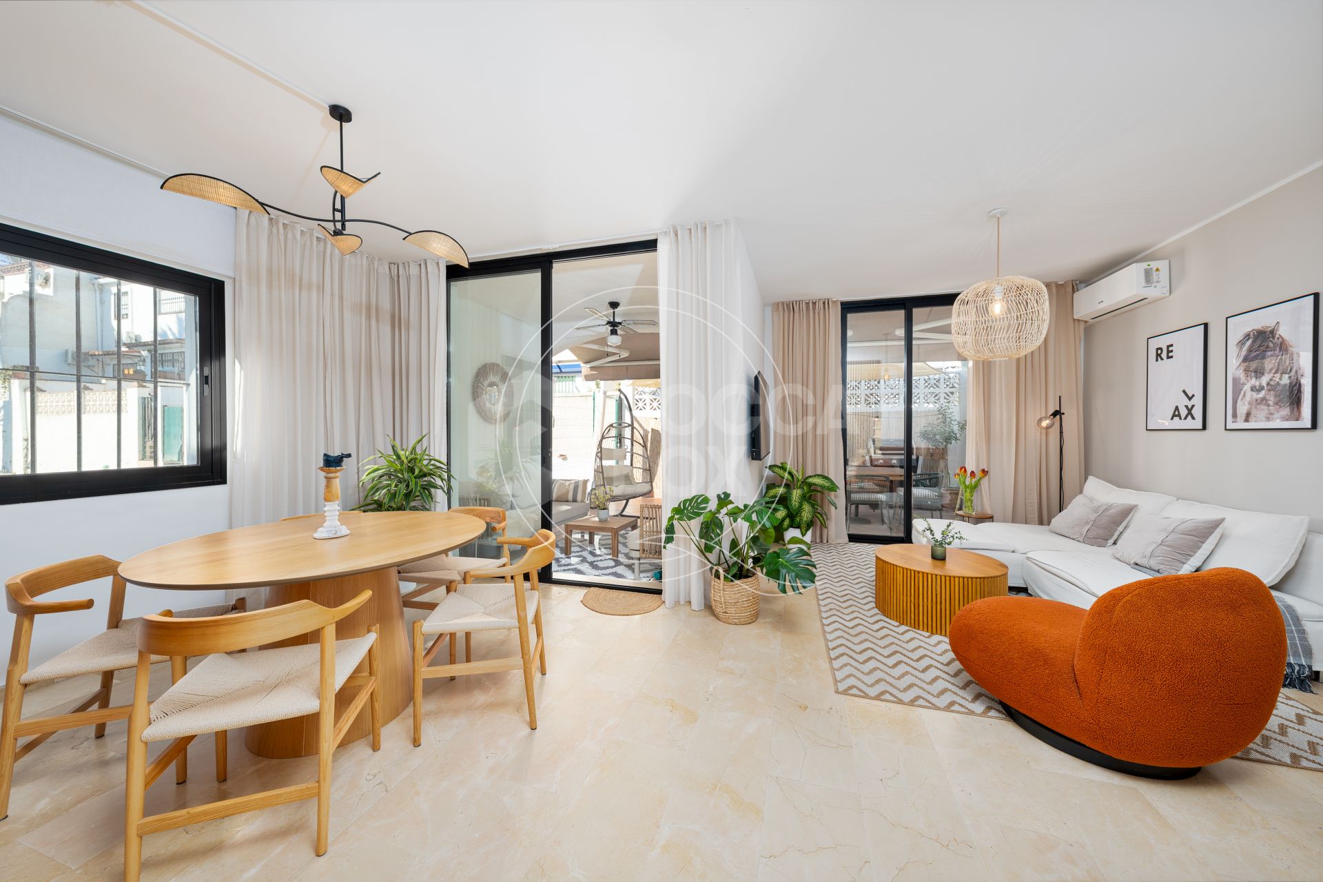 Stunning semi-detached house in Bel Air – official rental licence and 900m from the beach