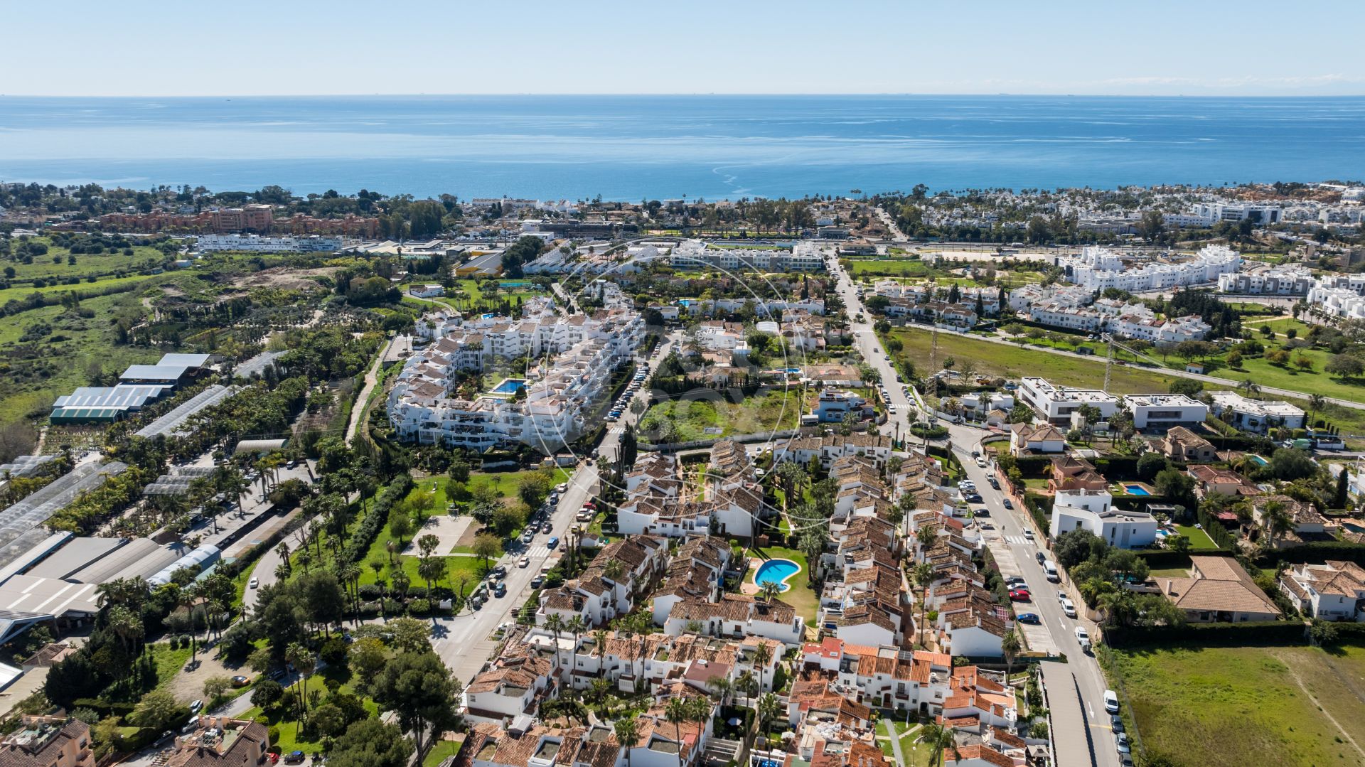 Stunning semi-detached house in Bel Air – official rental licence and 900m from the beach