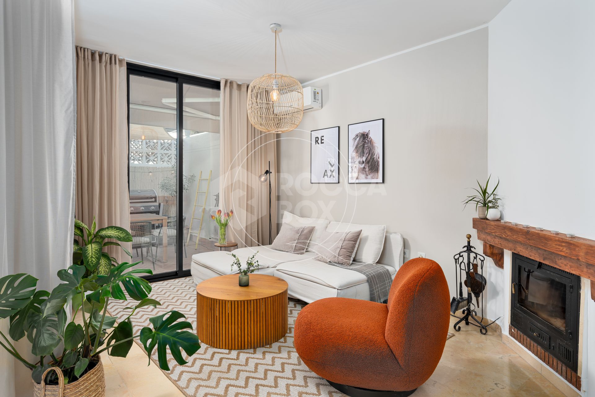 Stunning semi-detached house in Bel Air – official rental licence and 900m from the beach
