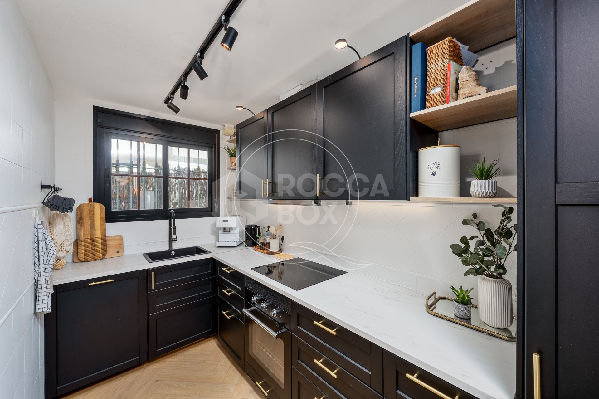Stunning semi-detached house in Bel Air – official rental licence and 900m from the beach