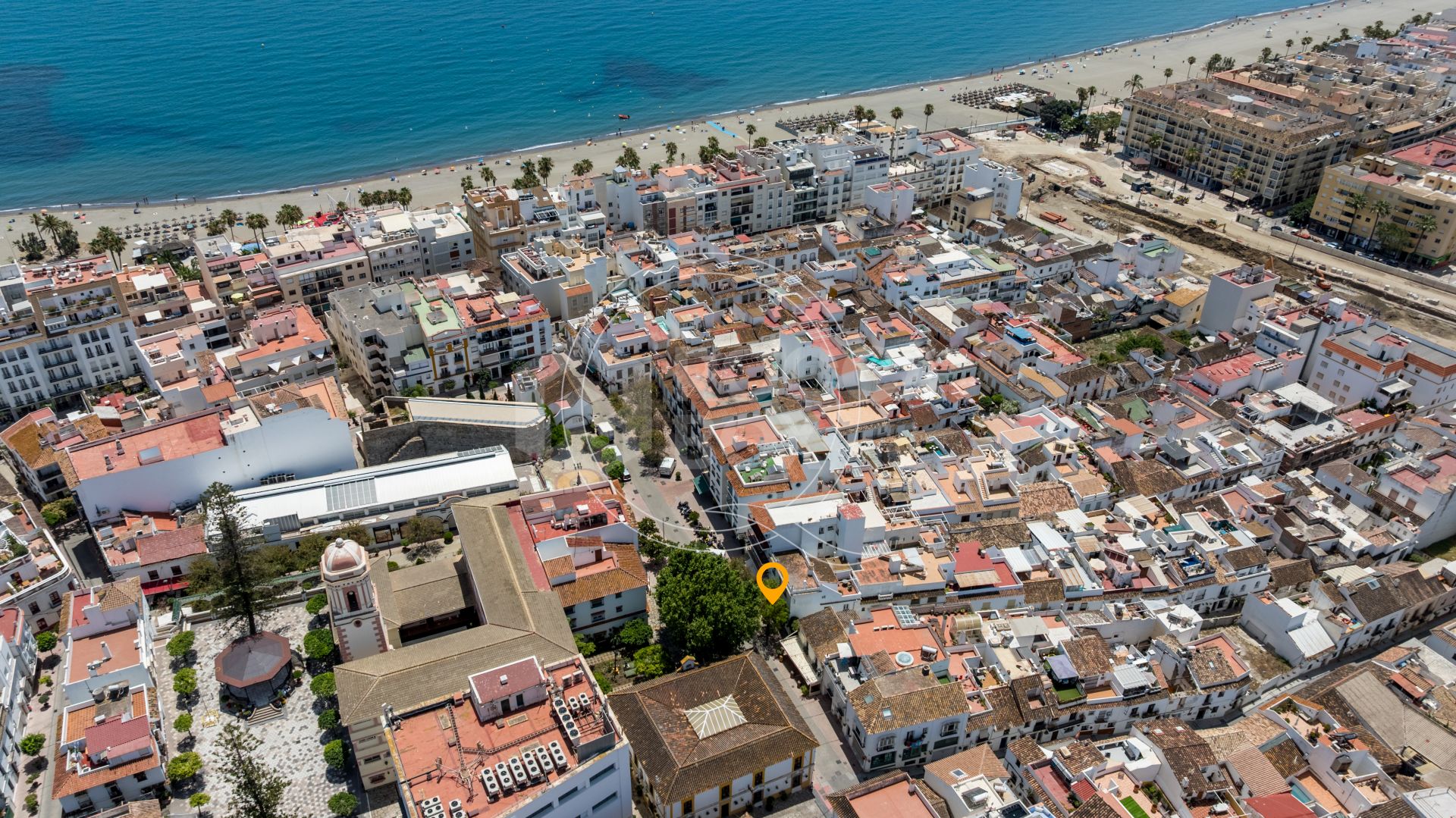 Charming Two-Bedroom Ground Floor Apartment in Estepona Old Town