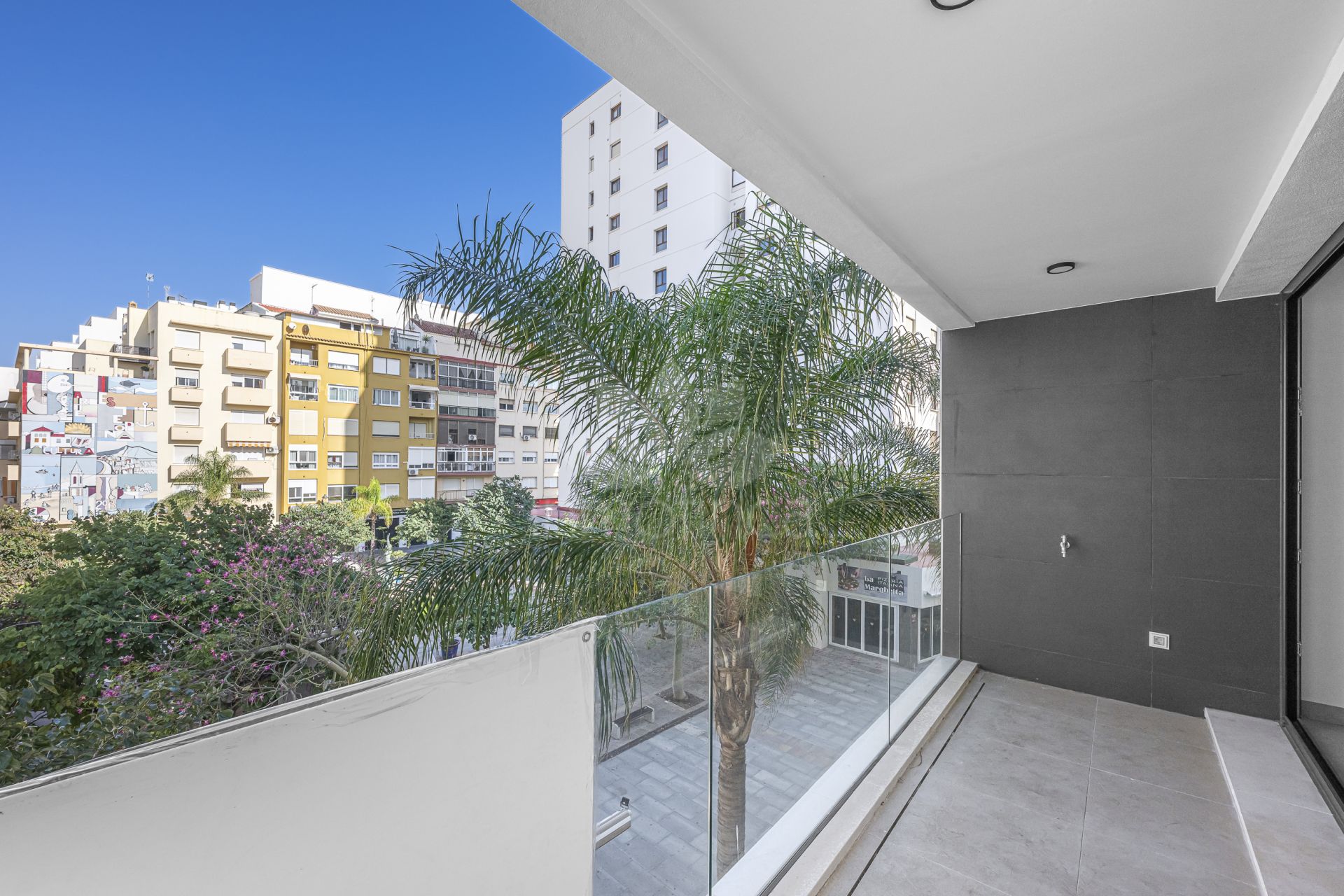 Apartment in Estepona Town, Estepona