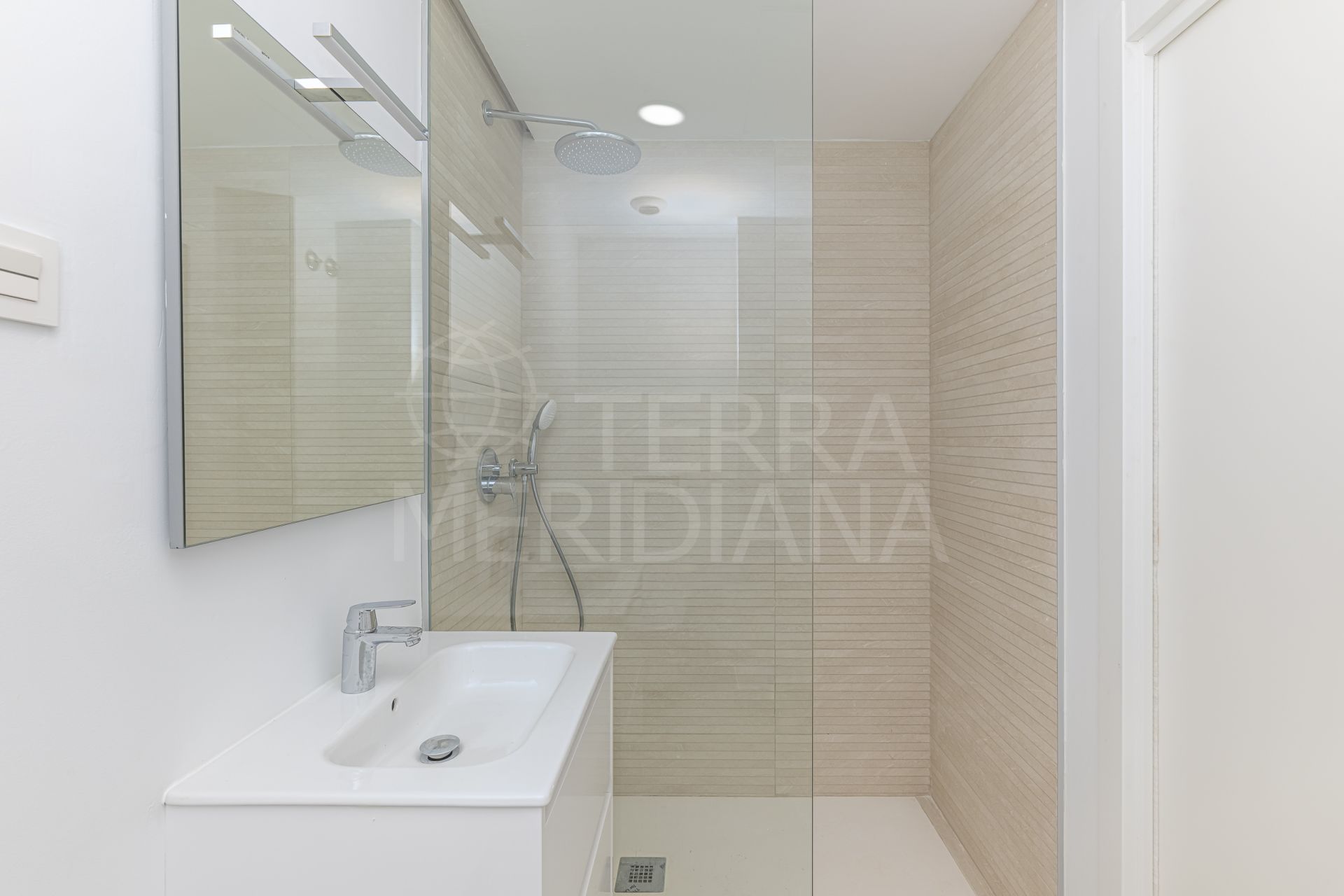 Apartment in Estepona Town, Estepona