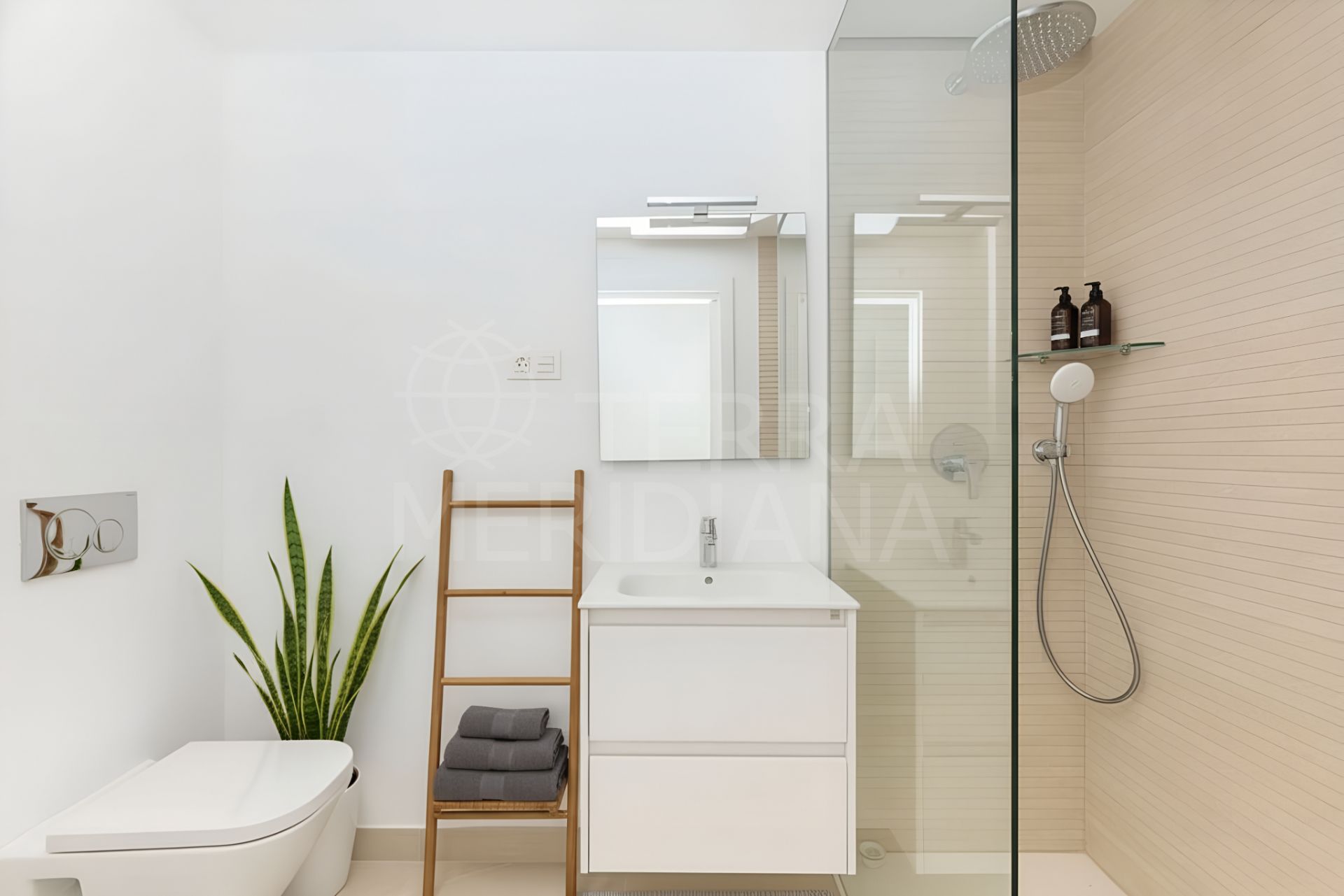 Apartment in Estepona Town, Estepona