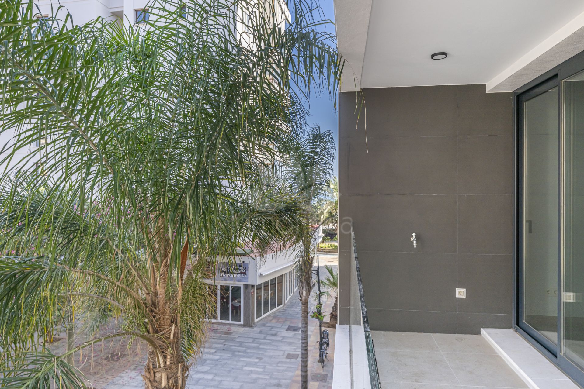 Apartment in Estepona Town, Estepona