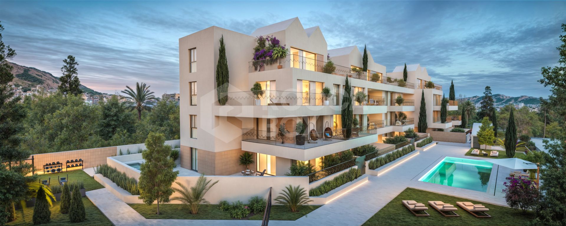 Spectacular penthouse with stunning sea views and private swimming pool
