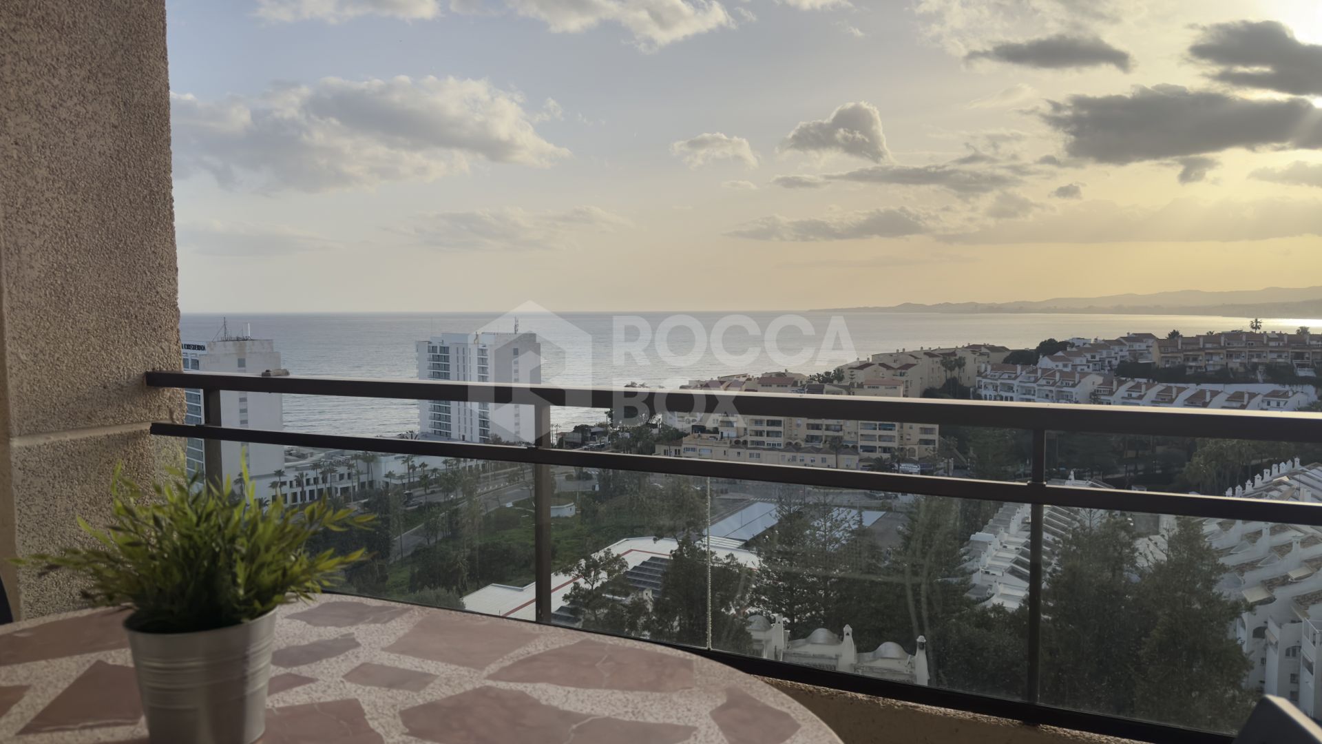 Stunning Sea Views Apartment in El Coloso, Benalmádena.