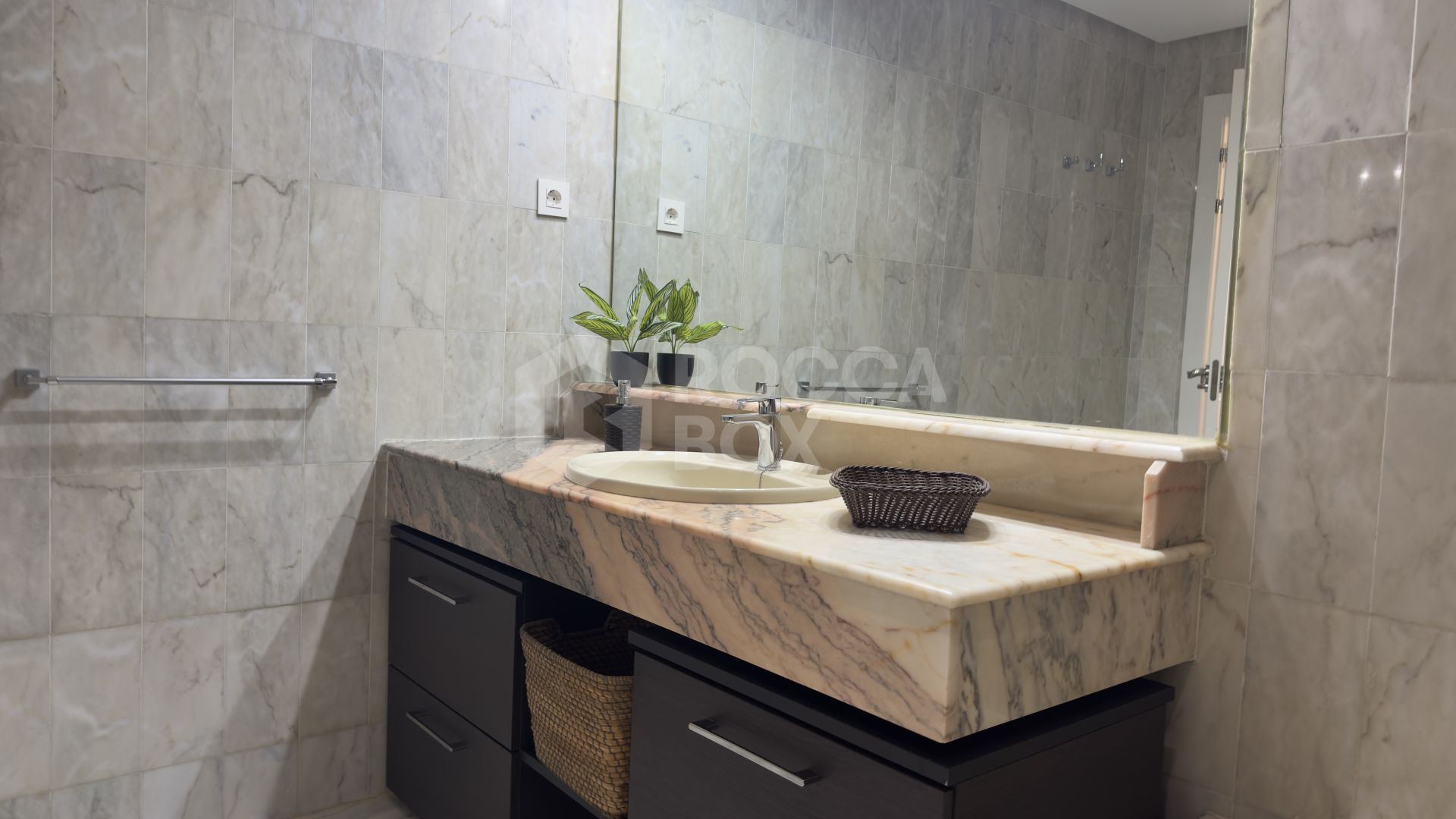 Stunning Sea Views Apartment in El Coloso, Benalmádena.