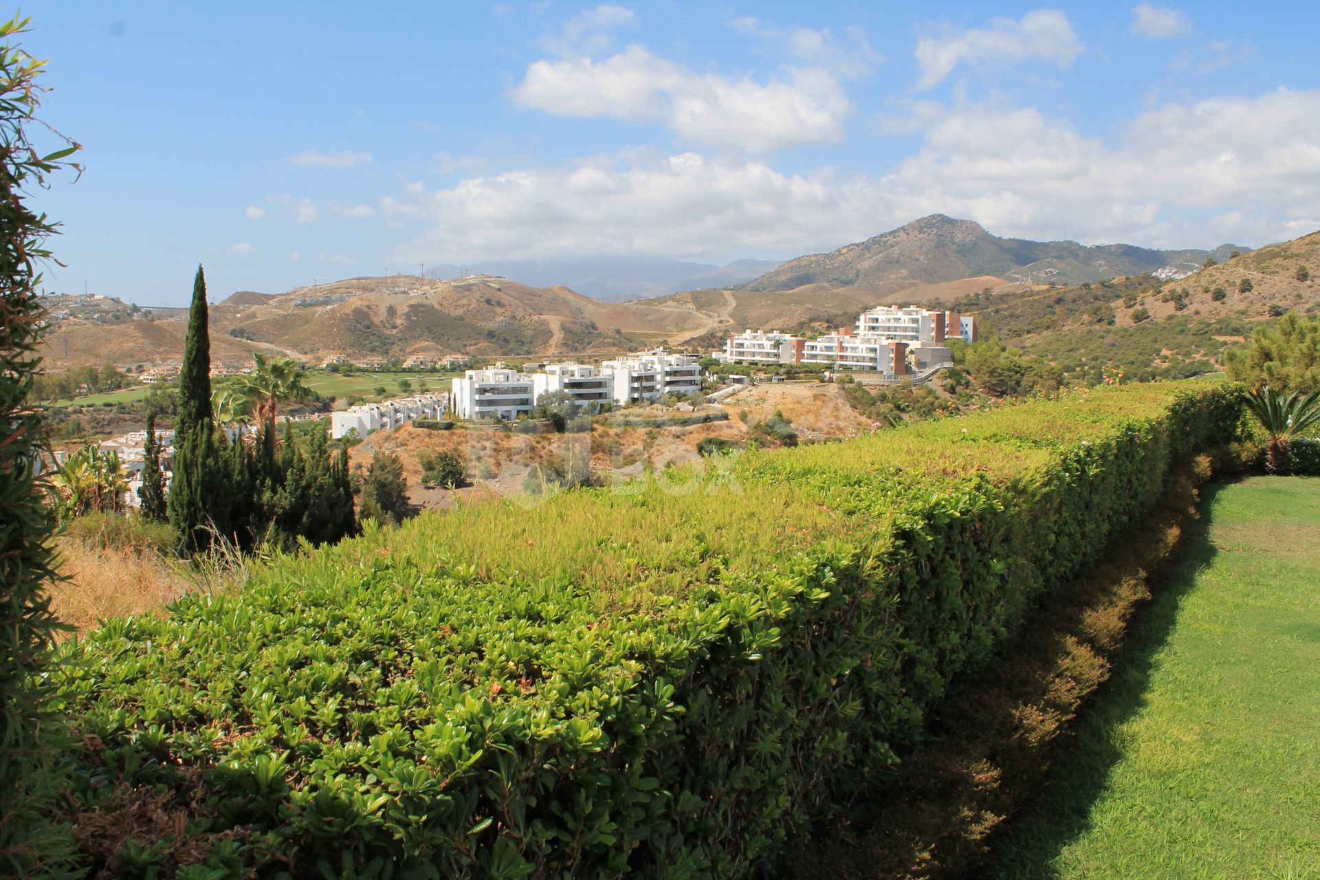 Contemporary Villa in Puerto De Capitan, Benahavis