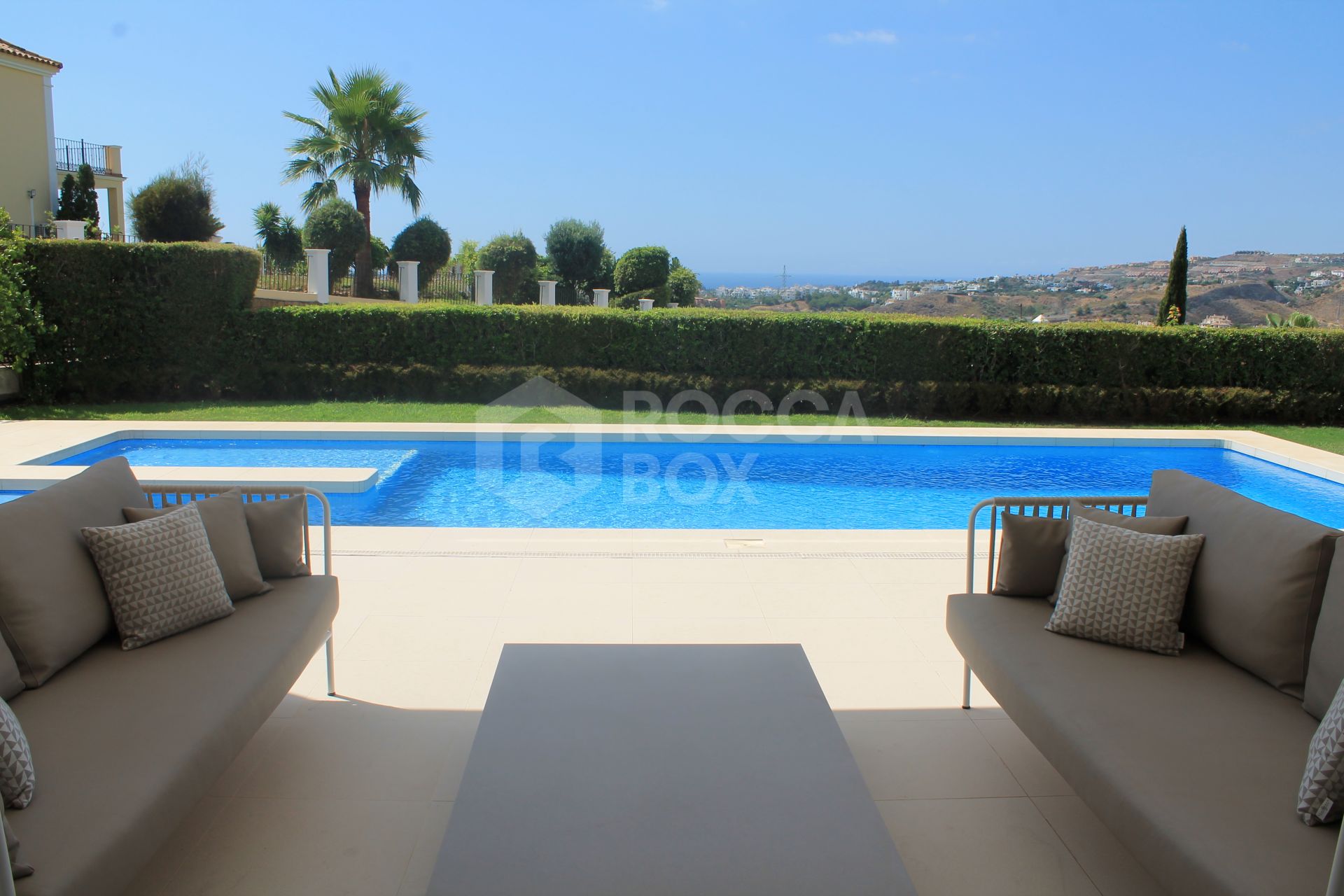 Contemporary Villa in Puerto De Capitan, Benahavis