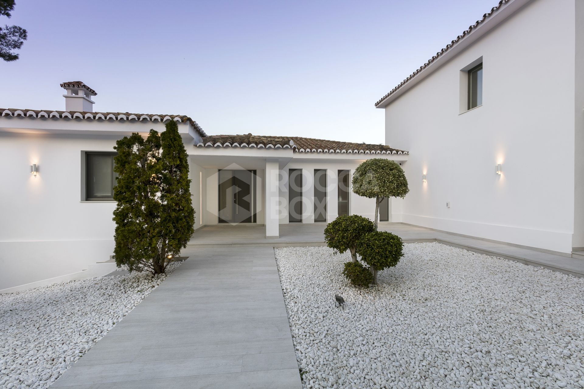 Stunning Villa in Las Brisas, Nueva Andalucía