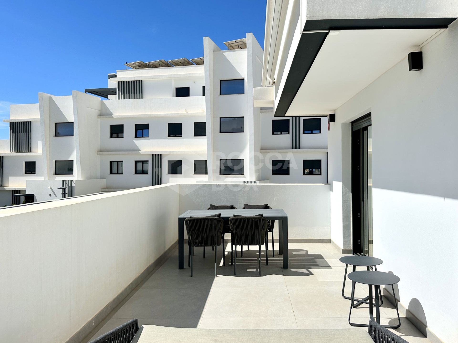 Luxury 2-bedroom Apartment in Mirador de Estepona Hills