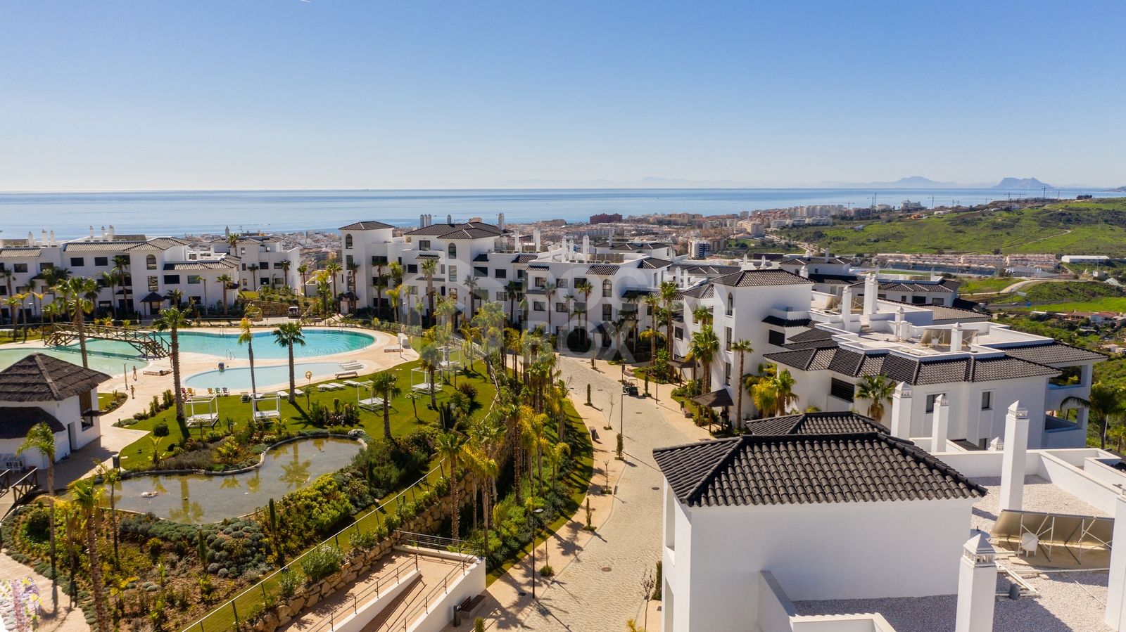 Luxury 2-bedroom Apartment in Mirador de Estepona Hills