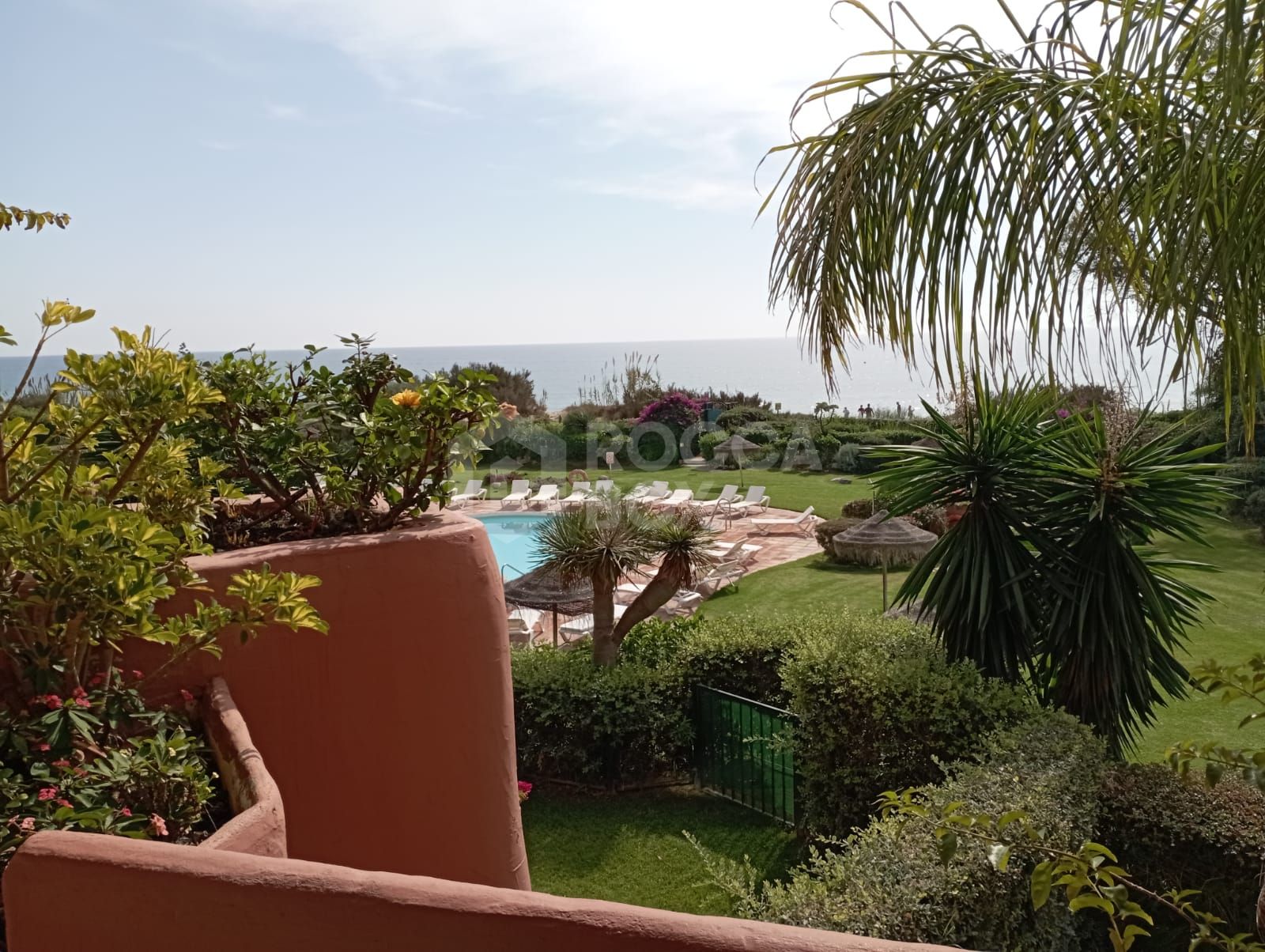 Luxury Beachfront Apartment in Alicate Playa, Marbella