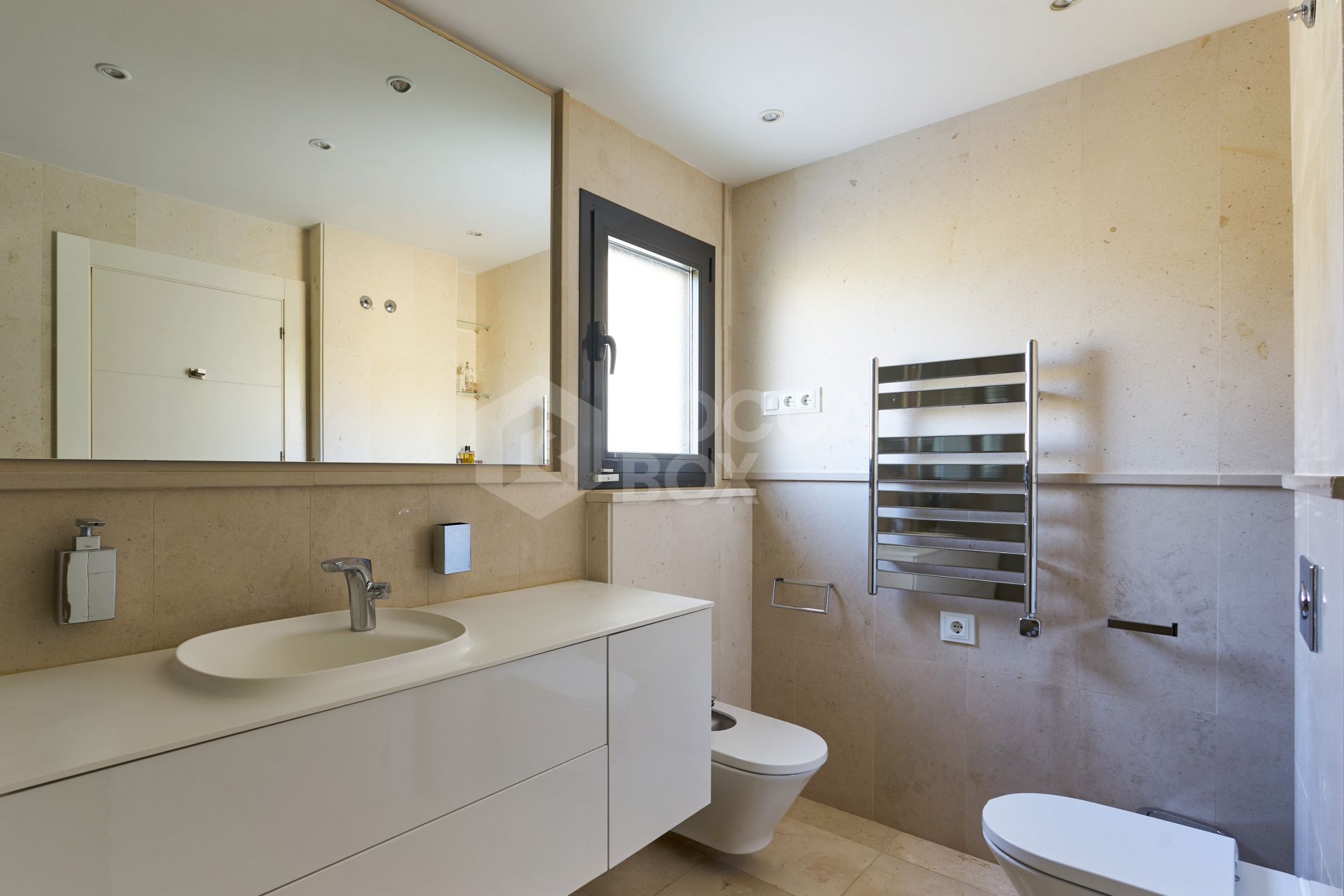 Luxurious Penthouse in Bel Air, Estepona with Panoramic Views