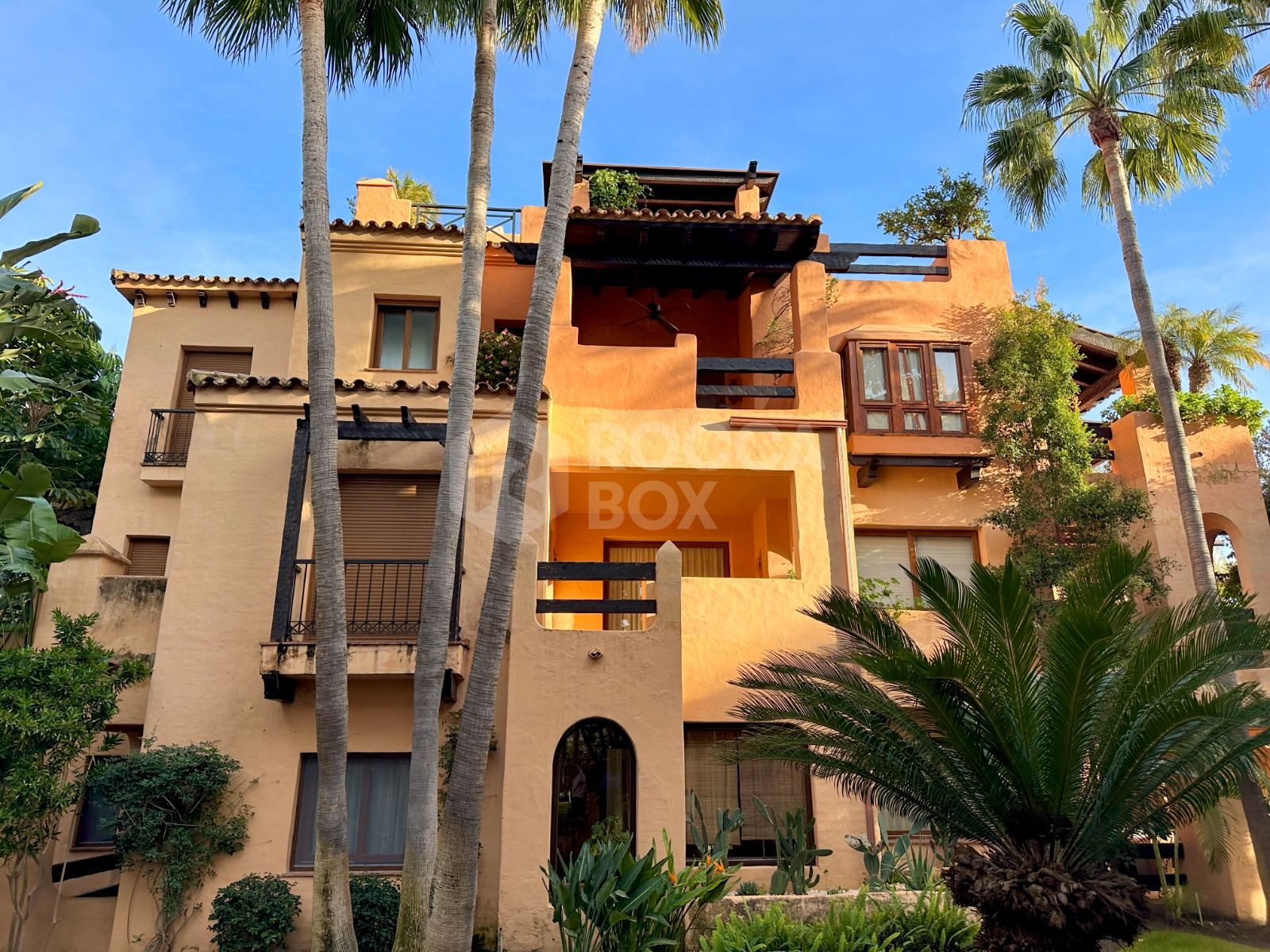 Luxurious Three-Bedroom Penthouse in El Campanario, Estepona