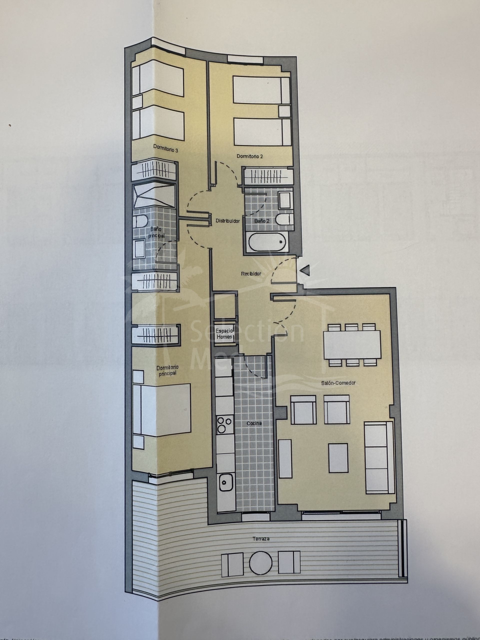 Modern Three-Bedroom Apartment in Estepona with Panoramic Views