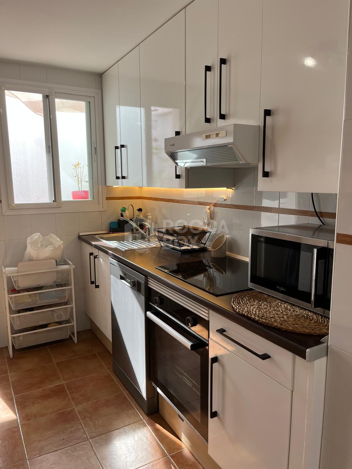 Elegant Four-Bedroom Apartment with Panoramic Views in Doña Julia, Casares