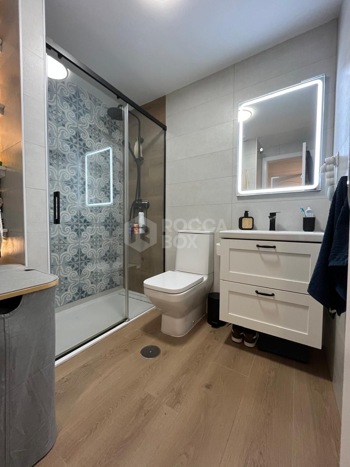 Elegant Four-Bedroom Apartment with Panoramic Views in Doña Julia, Casares