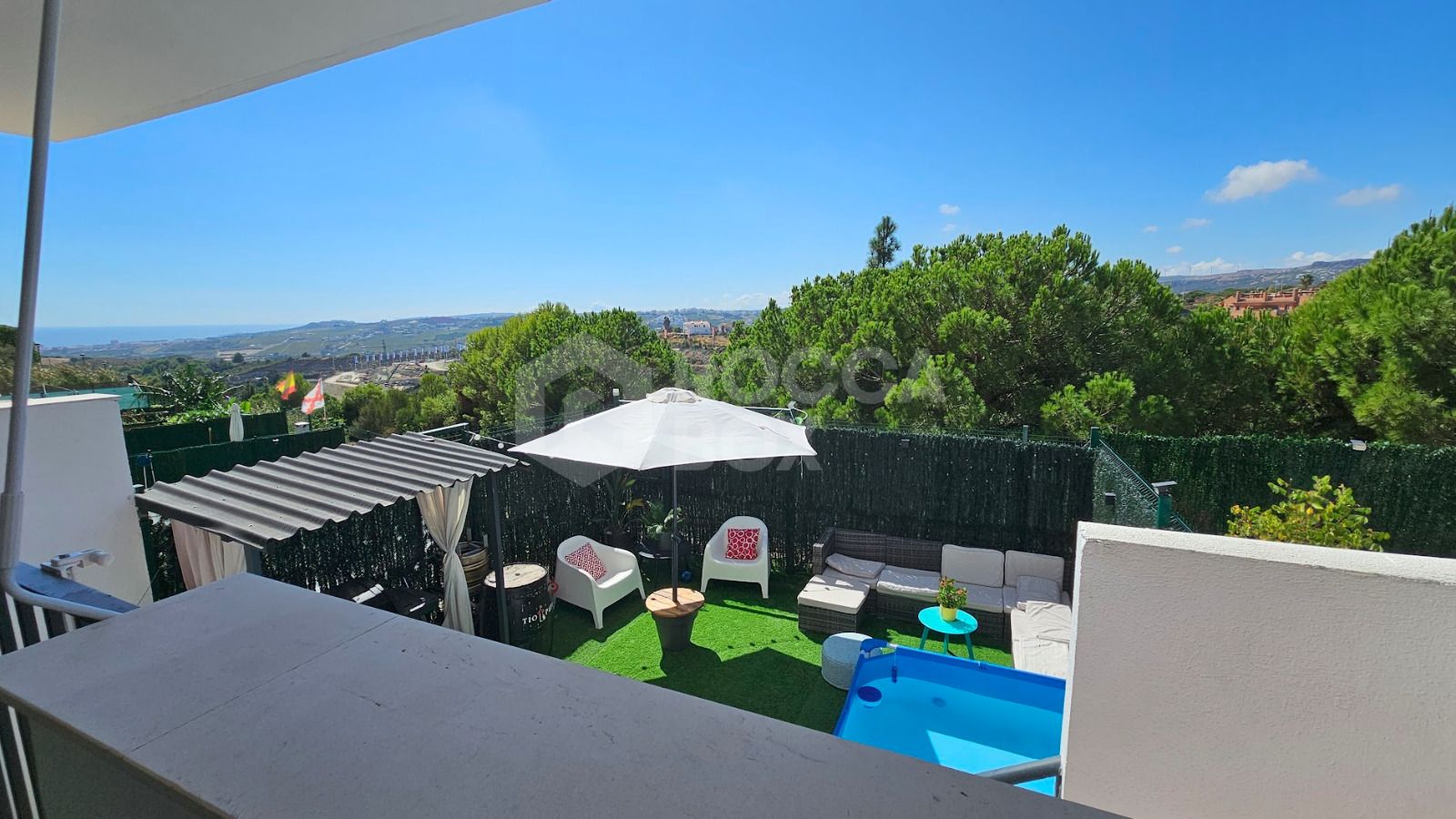 Elegant Four-Bedroom Apartment with Panoramic Views in Doña Julia, Casares
