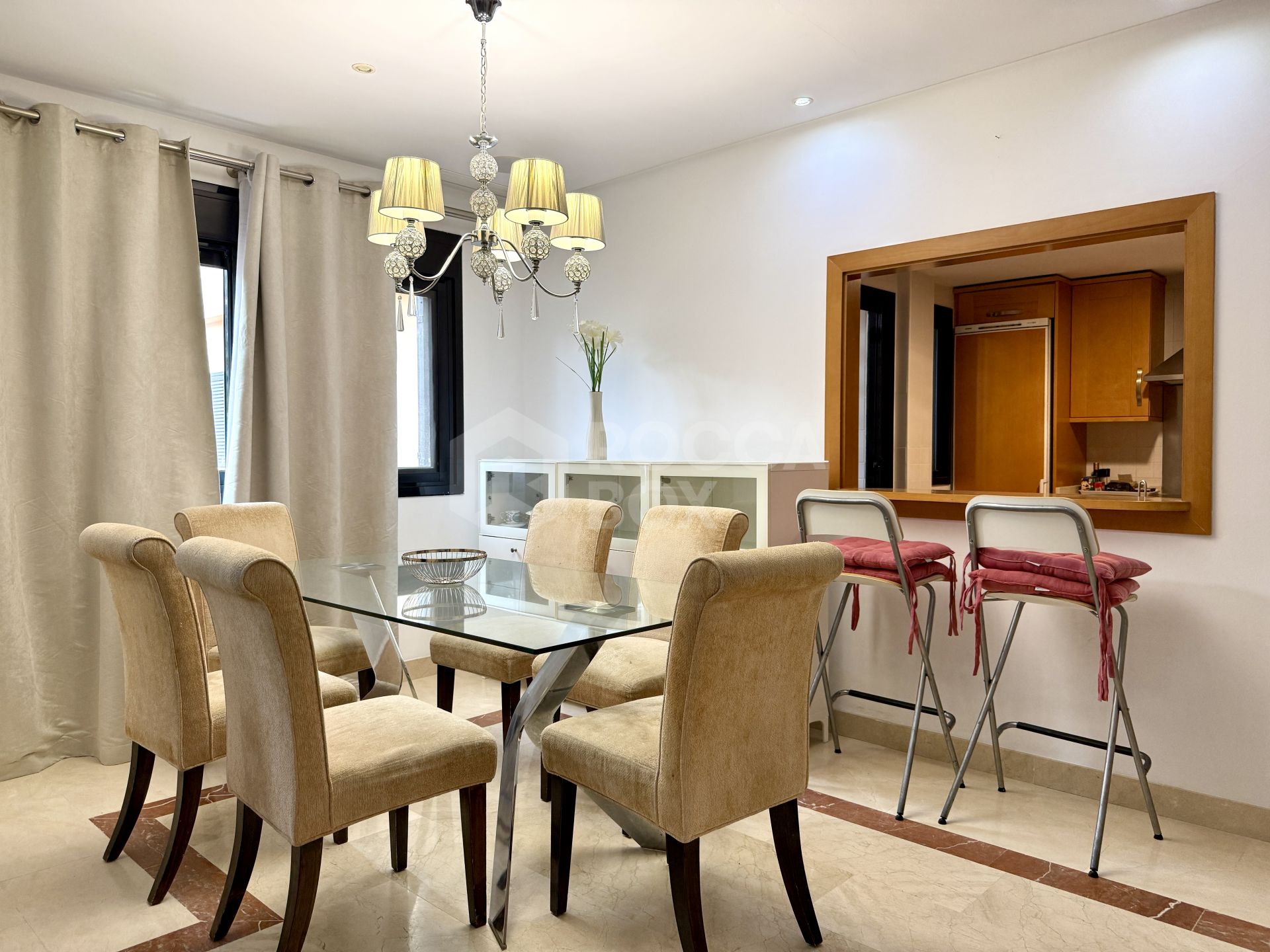 Elegant Two-Bedroom Apartment in Las Mimosas, Marbella - Puerto Banus