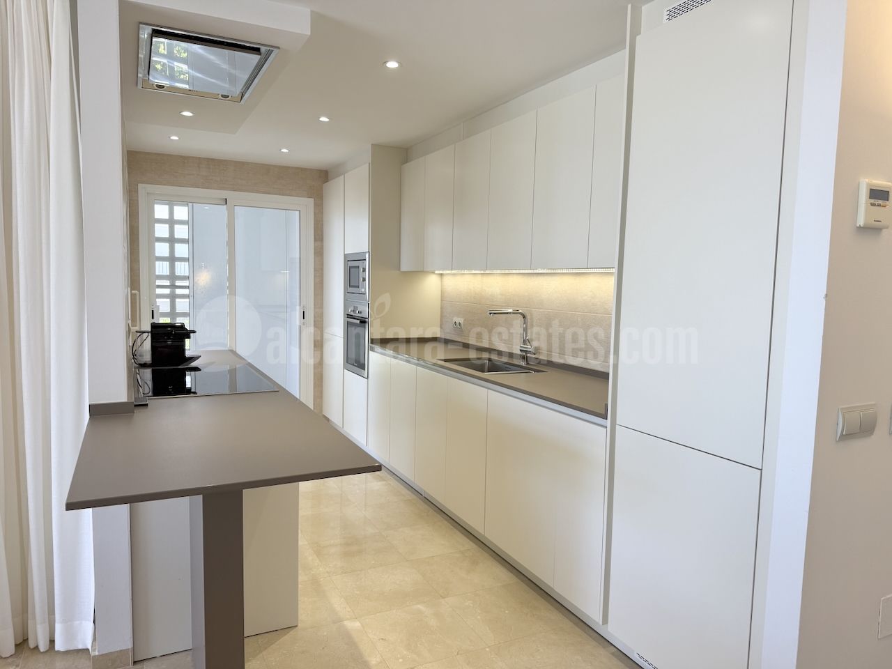 Apartamento en La Mairena, Marbella