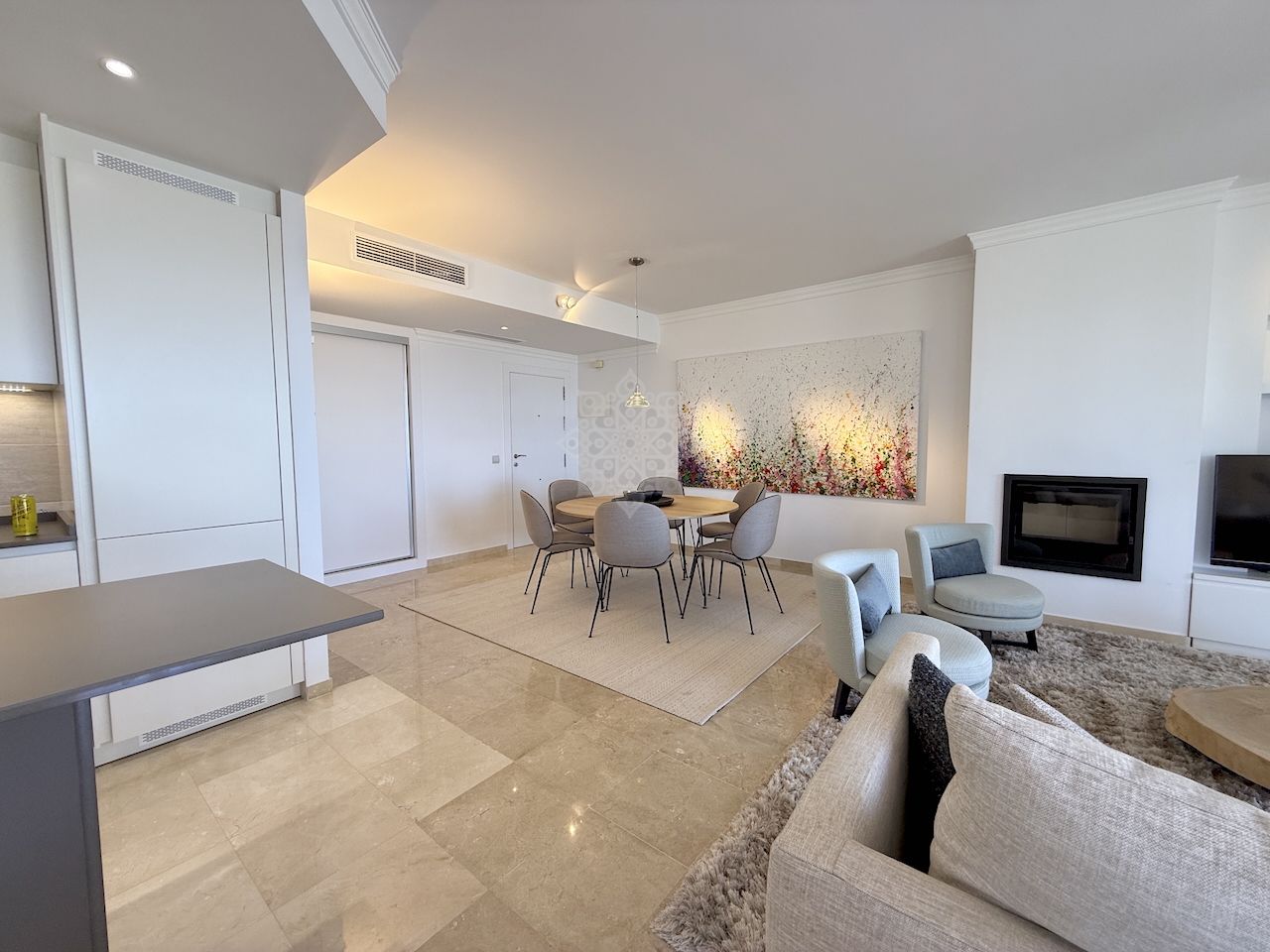 Apartment in La Mairena, Marbella