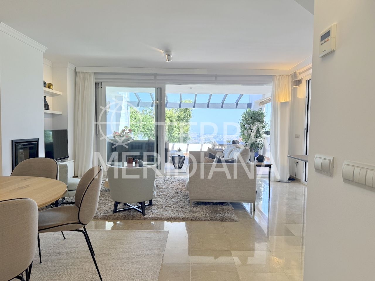Apartment in La Mairena, Marbella