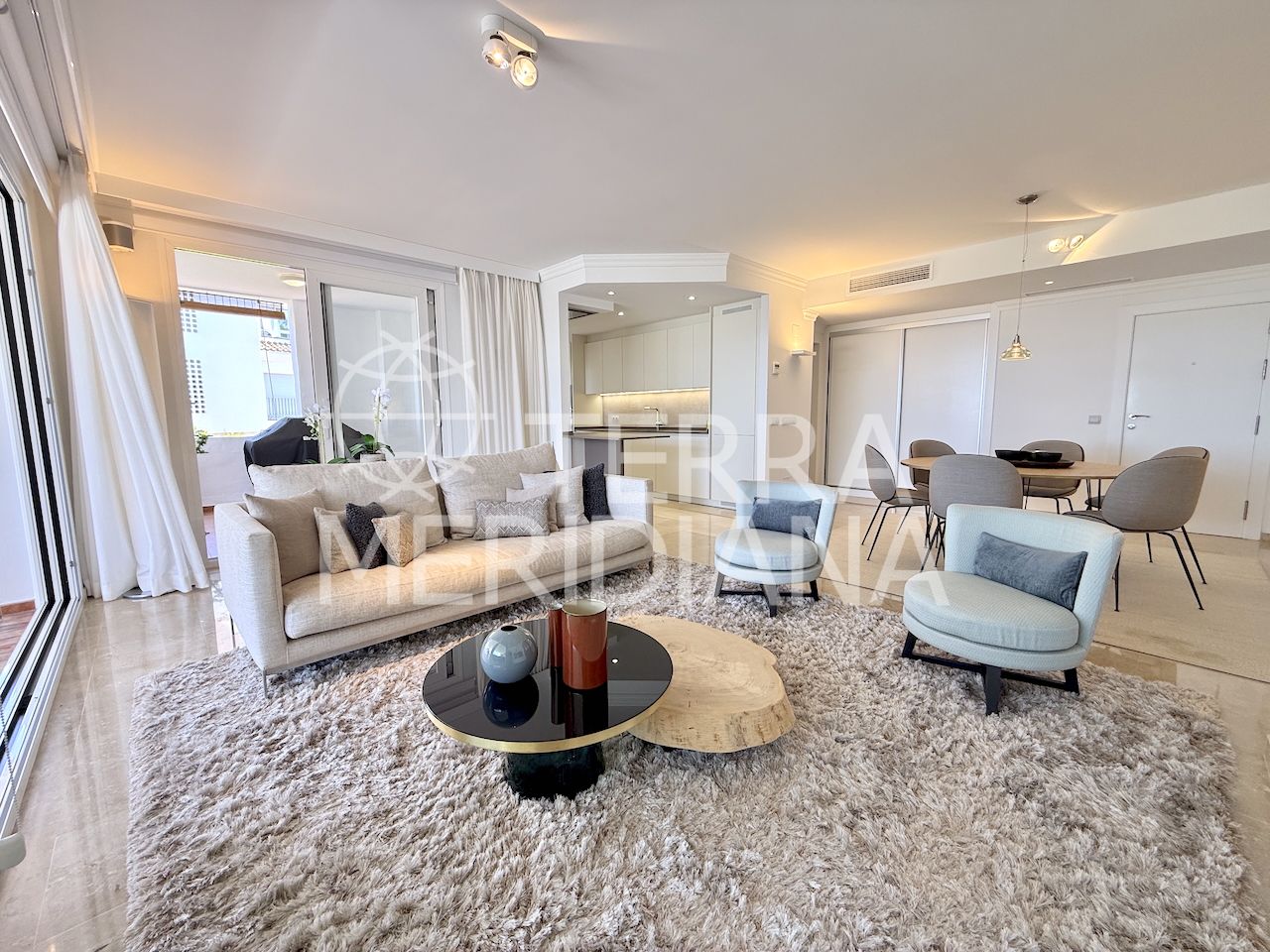 Apartment in La Mairena, Marbella