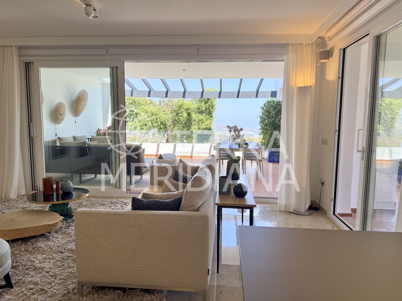 Apartment in La Mairena, Marbella