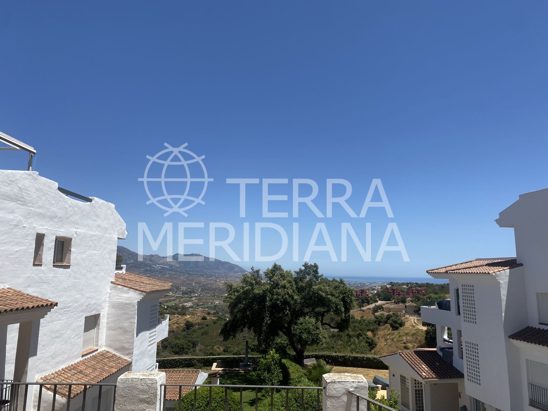 Apartment in La Mairena, Marbella