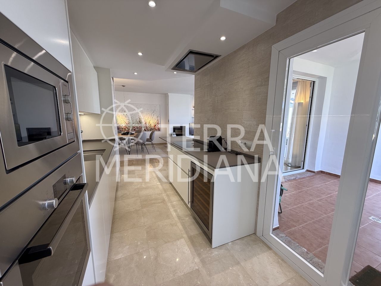 Apartment in La Mairena, Marbella