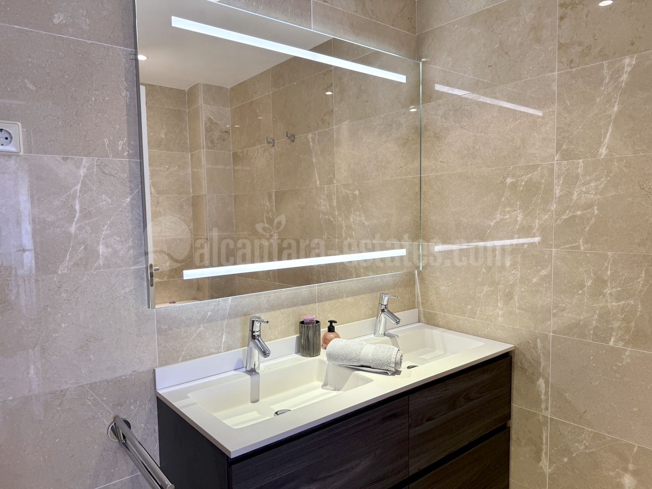 Apartamento en La Mairena, Marbella