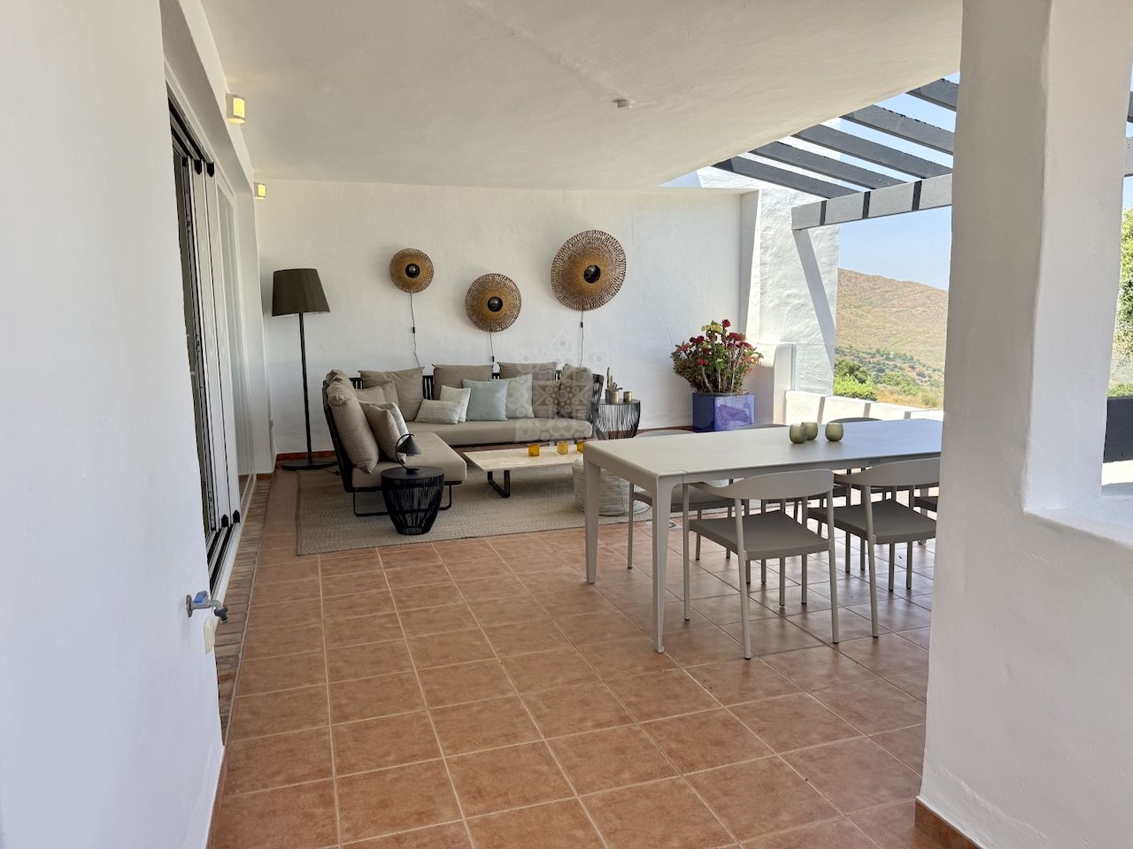 Apartment in La Mairena, Marbella